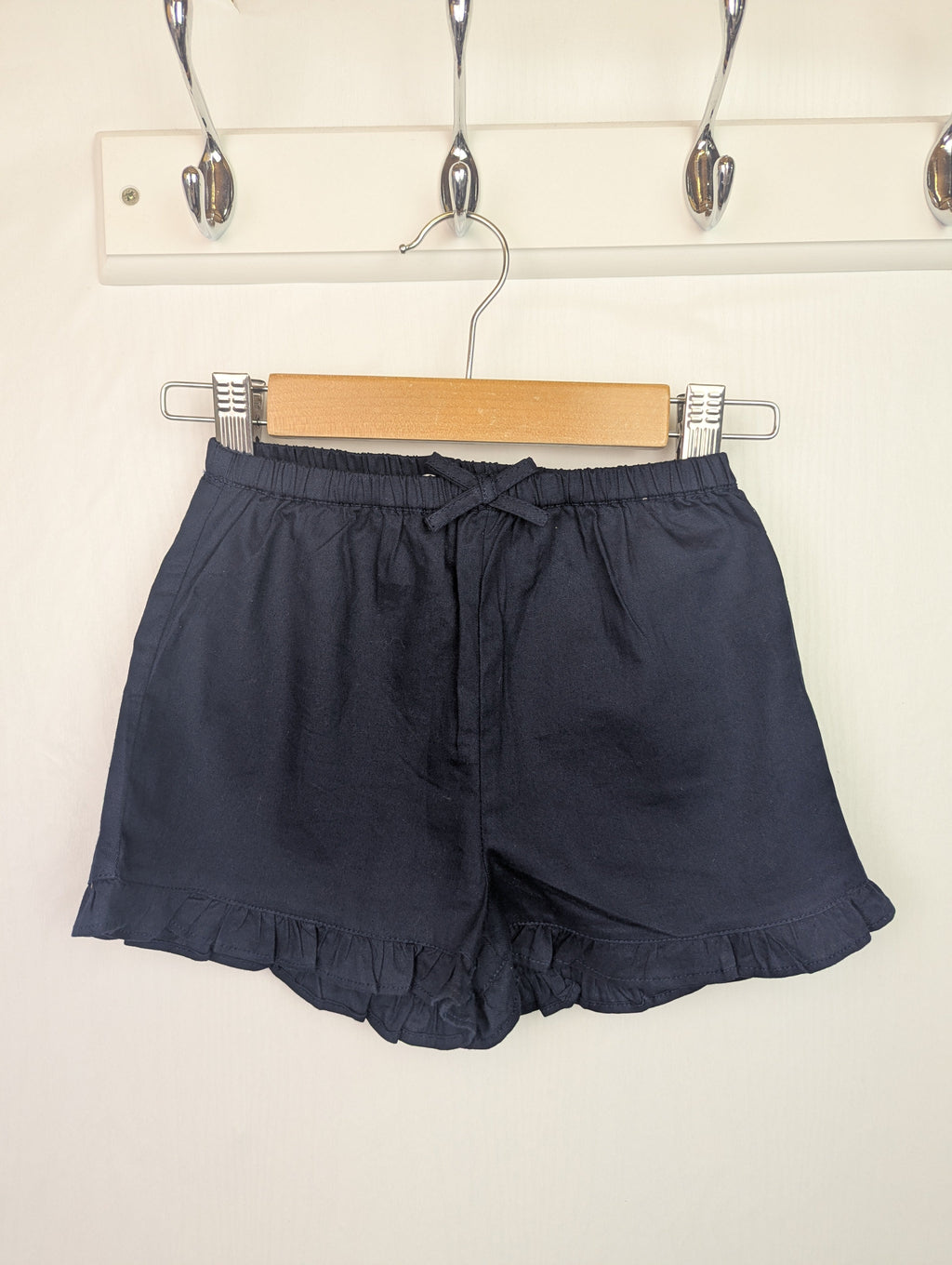 NWOT's Primark Navy Cotton Shorts - Girls 2 - 3 Years - Little Ones Preloved. Second Hand Children's & Preloved Baby, Kids, Girls & Boys Clothes. UK online
