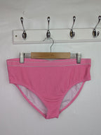 NWOT's River Island Bikini Bottoms - Girls 15 - 16 Years - Little Ones Preloved. Second Hand Children's & Preloved Baby, Kids, Girls & Boys Clothes. UK online