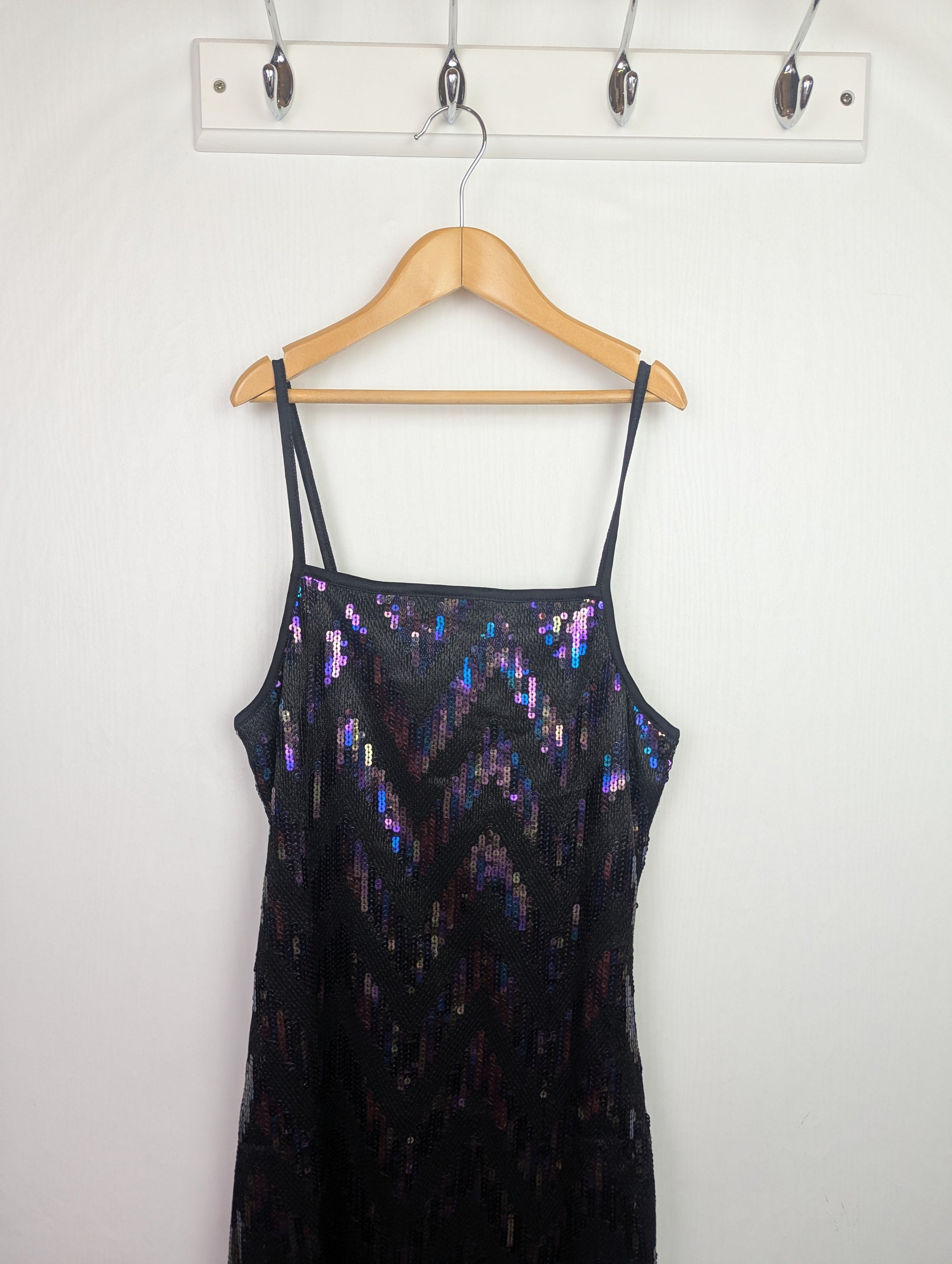 NWOT's River Island Black & Purple Sequin Dress - Girls 11 - 12 Years - Little Ones Preloved. Second Hand Children's & Preloved Baby, Kids, Girls & Boys Clothes. UK online