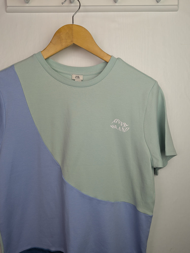NWOT's River Island Blue Block Top - Girls 15-16 Years Little Ones Preloved Used, Preloved, Preworn Baby, Girls & Boys Clothes. Kids & Children's second hand Clothing UK Online. Cheap affordable. Brands including Next, Joules, Nutmeg Morrisons, TU, F&F, H&M.