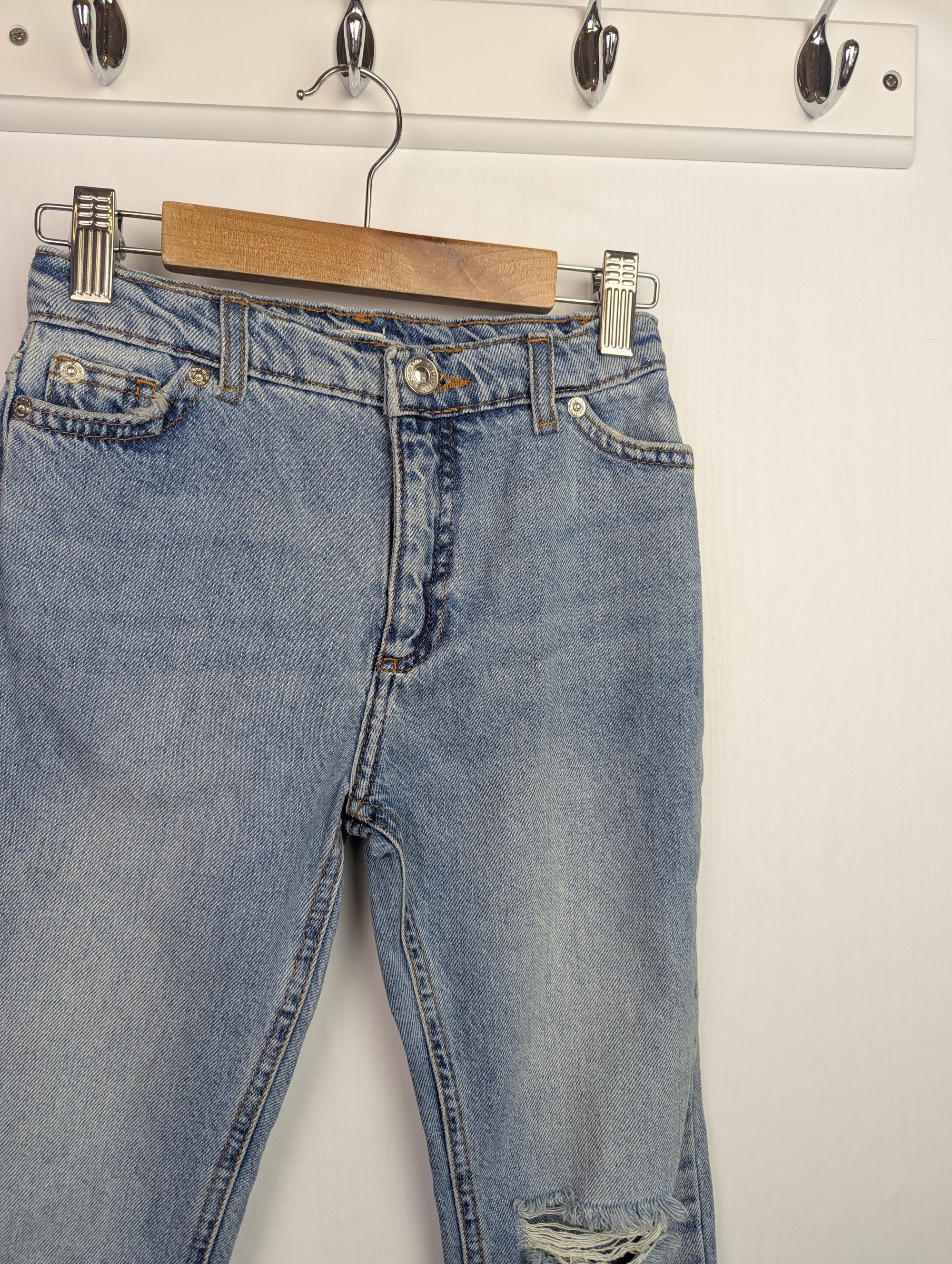 NWOT's River Island Blue Jeans - Unisex 5 Years - Little Ones Preloved. Second Hand Children's & Preloved Baby, Kids, Girls & Boys Clothes. UK online