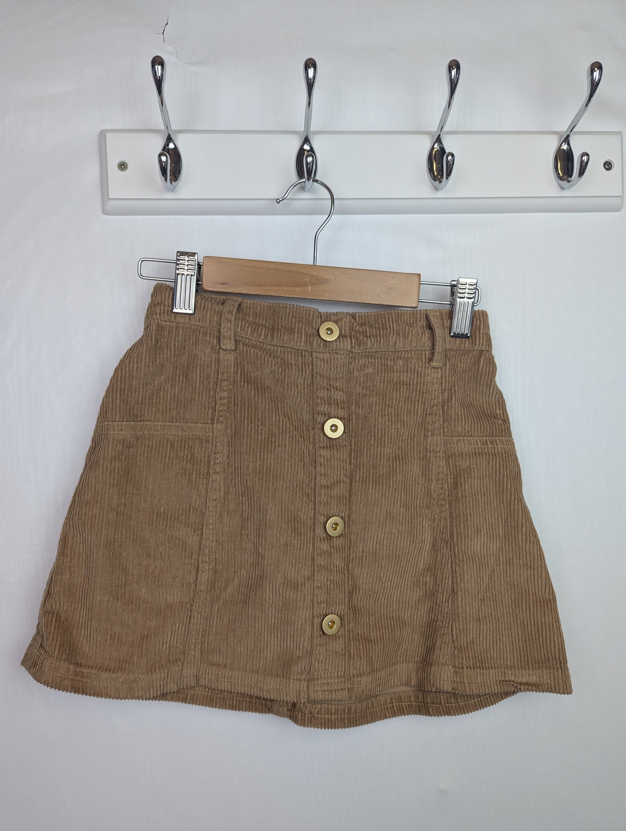 NWOT's River Island Brown Cord Skirt - Girls 10 Years - Little Ones Preloved. Second Hand Children's & Preloved Baby, Kids, Girls & Boys Clothes. UK online