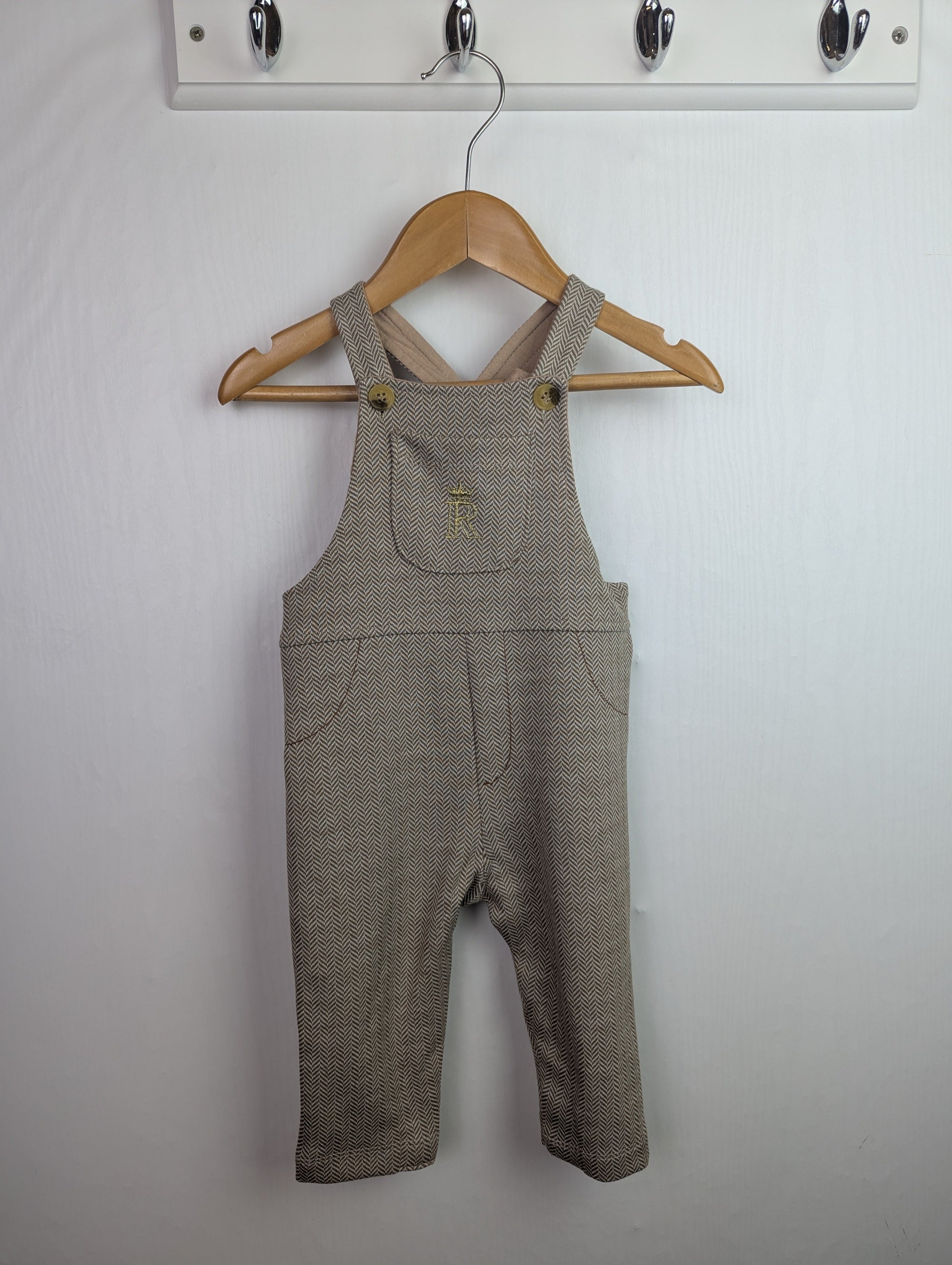 NWOT's River Island Brown Romper - Boys 3 - 6 Months - Little Ones Preloved. Second Hand Children's & Preloved Baby, Kids, Girls & Boys Clothes. UK online