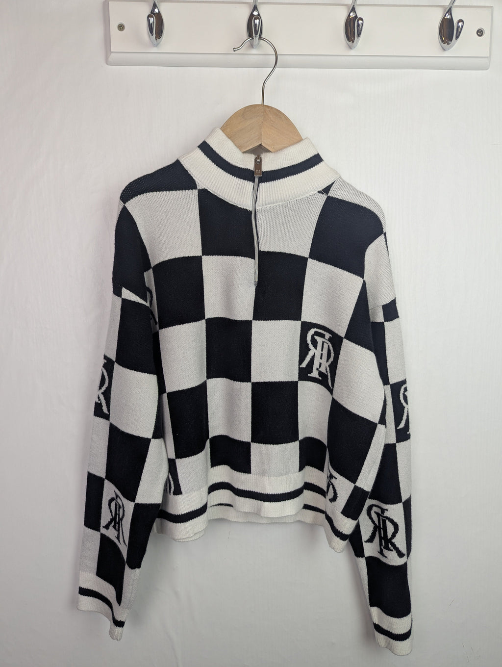 NWOT's River Island Check Jumper - Girls 9 - 10 Years - Little Ones Preloved. Second Hand Children's & Preloved Baby, Kids, Girls & Boys Clothes. UK online