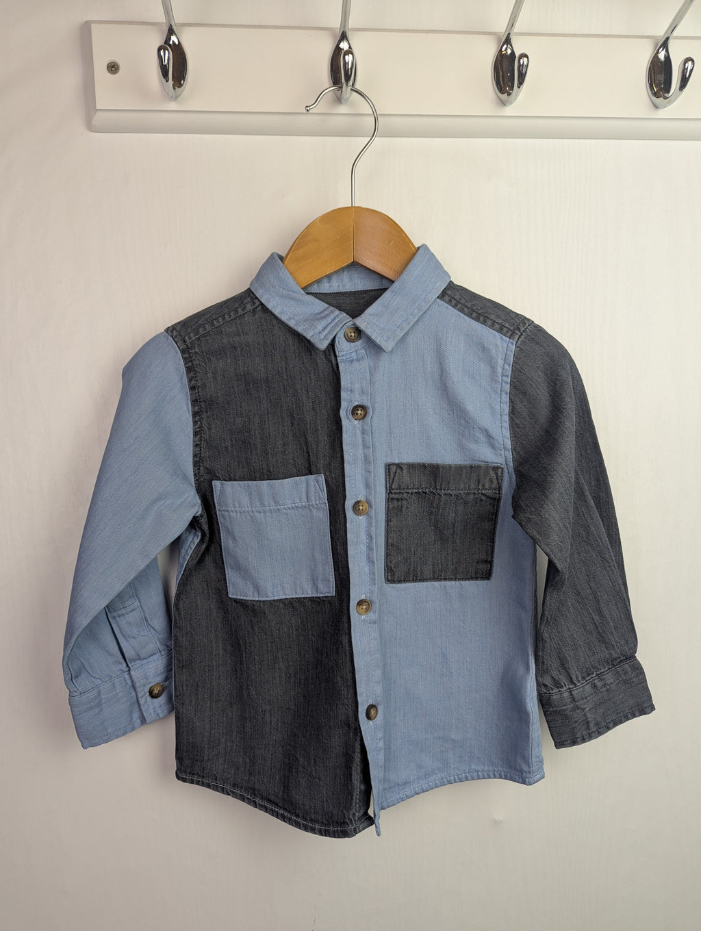 NWOT's River Island Denim Shirt - Boys 9 - 12 Months - Little Ones Preloved. Second Hand Children's & Preloved Baby, Kids, Girls & Boys Clothes. UK online