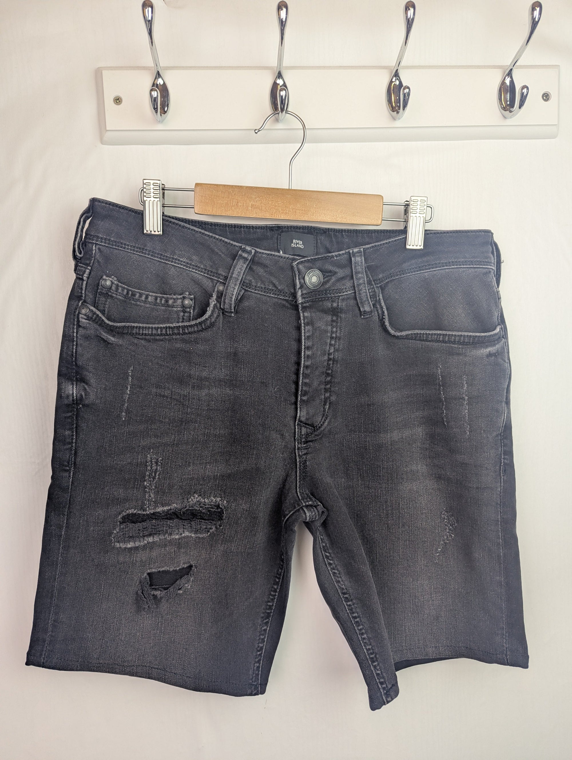 NWOT's River Island Denim Shorts - Mens 30 - 34'' - Little Ones Preloved. Second Hand Children's & Preloved Baby, Kids, Girls & Boys Clothes. UK online