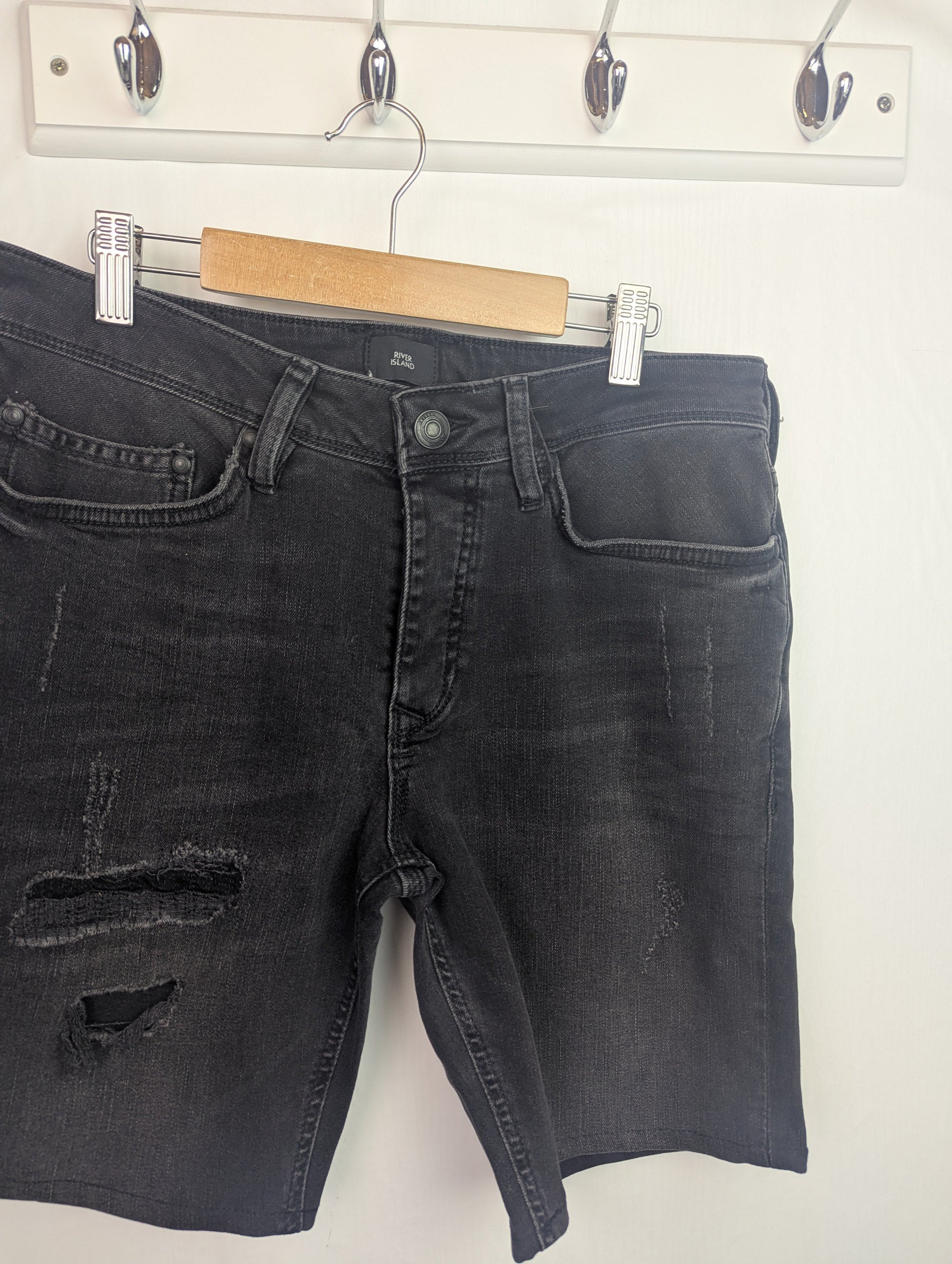 NWOT's River Island Denim Shorts - Mens 30 - 34'' - Little Ones Preloved. Second Hand Children's & Preloved Baby, Kids, Girls & Boys Clothes. UK online