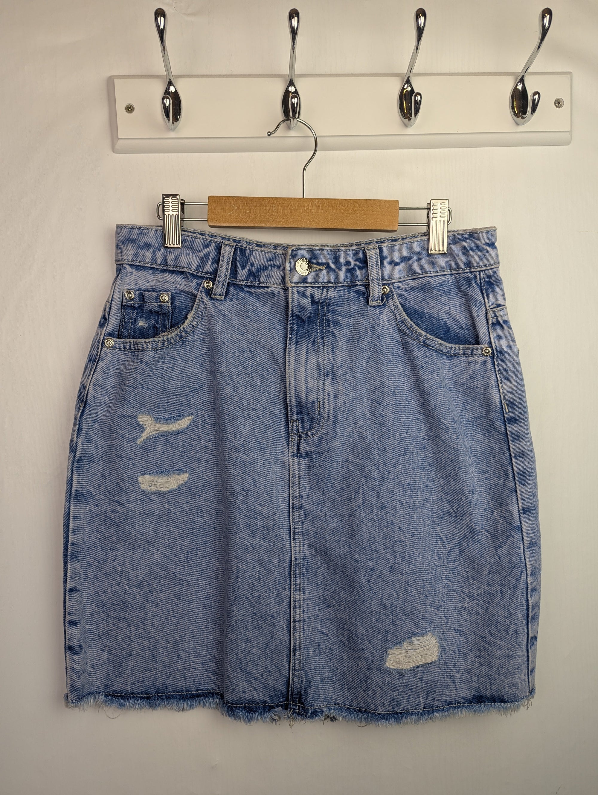 NWOT's River Island Denim Skirt - Girls 11 Years - Little Ones Preloved. Second Hand Children's & Preloved Baby, Kids, Girls & Boys Clothes. UK online