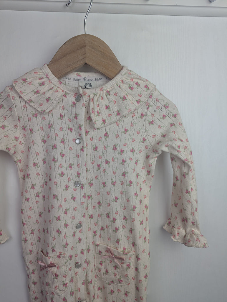 NWOT's River Island Floral Romper - Girls 9-12 Months Little Ones Preloved Used, Preloved, Preworn Baby, Girls & Boys Clothes. Kids & Children's second hand Clothing UK Online. Cheap affordable. Brands including Next, Joules, Nutmeg Morrisons, TU, F&F, H&M.