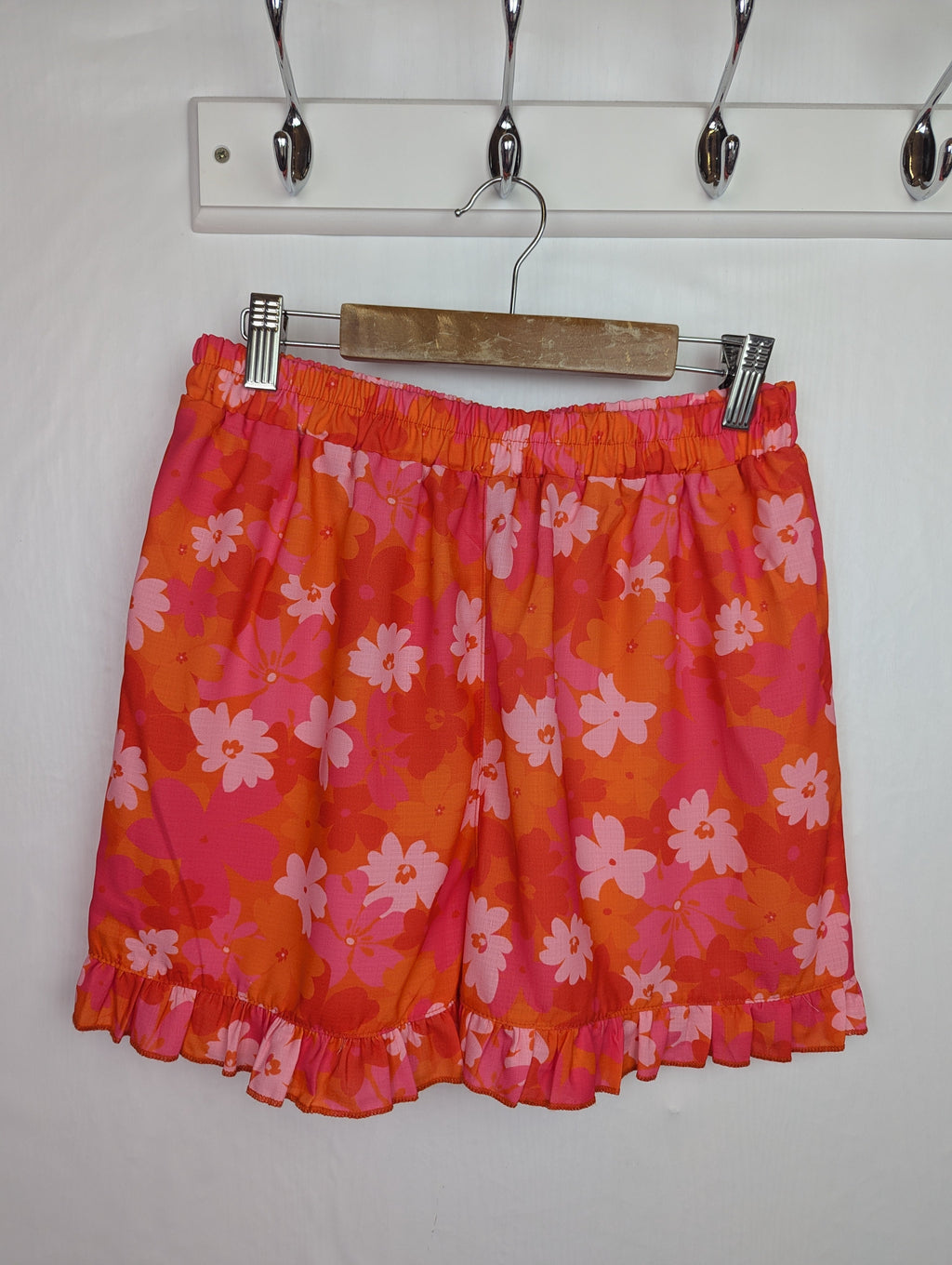 NWOT's River Island Floral Shorts - Girls 13 - 14 Years - Little Ones Preloved. Second Hand Children's & Preloved Baby, Kids, Girls & Boys Clothes. UK online