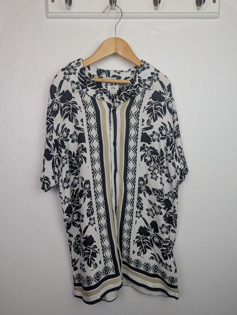 NWOT's River Island Floral Top - Boys 9-10 Years Little Ones Preloved Used, Preloved, Preworn Baby, Girls & Boys Clothes. Kids & Children's second hand Clothing UK Online. Cheap affordable. Brands including Next, Joules, Nutmeg Morrisons, TU, F&F, H&M.