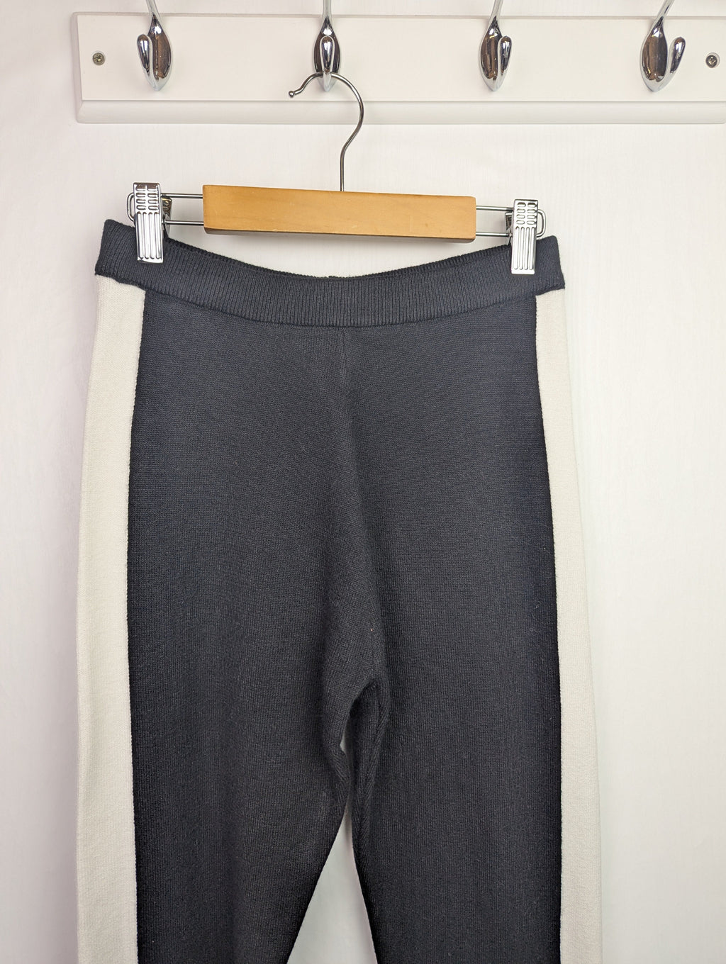NWOT's River Island Knit Leggings - Girls 11 - 12 Years - Little Ones Preloved. Second Hand Children's & Preloved Baby, Kids, Girls & Boys Clothes. UK online