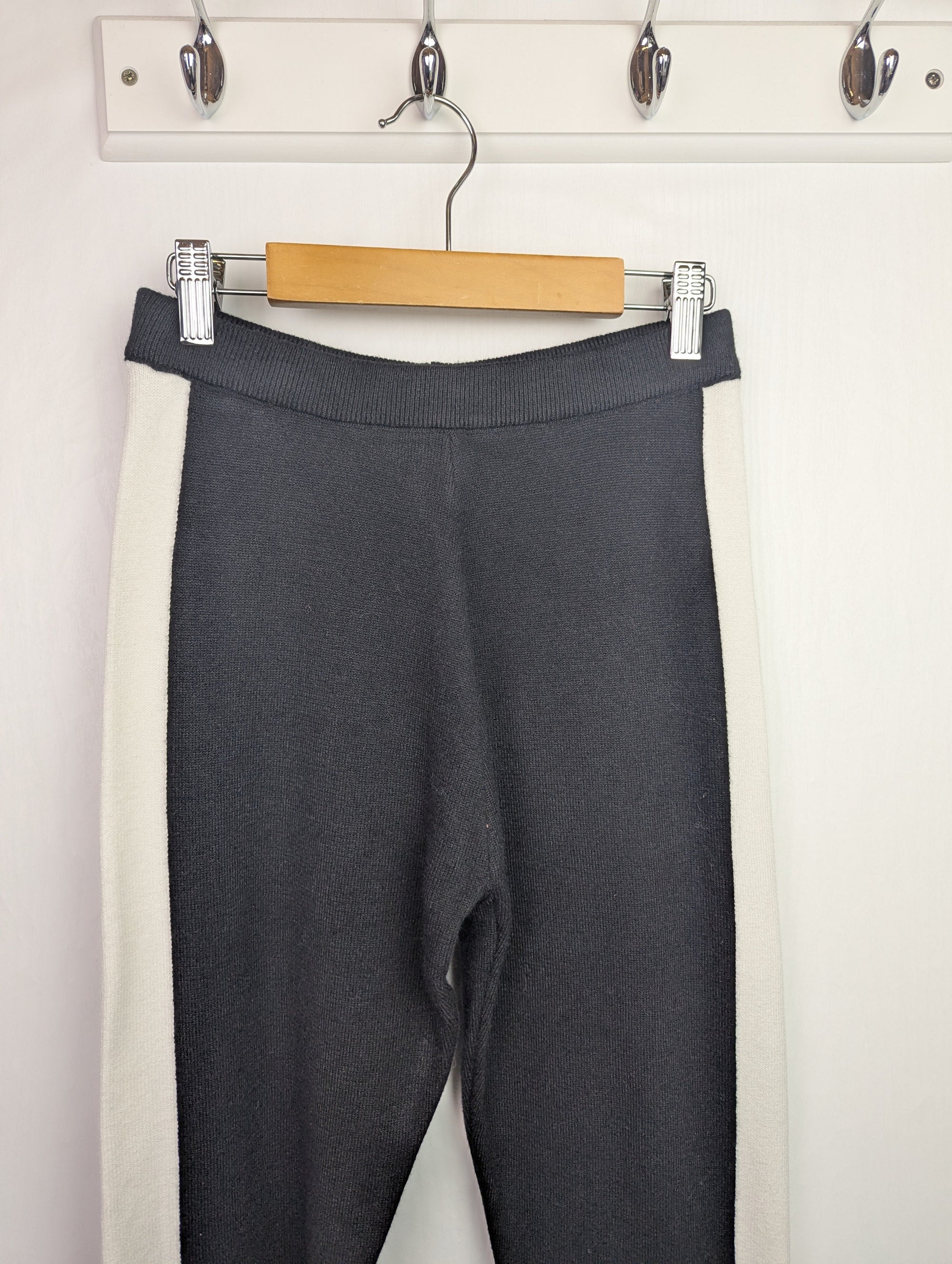 NWOT's River Island Knit Leggings - Girls 11 - 12 Years - Little Ones Preloved. Second Hand Children's & Preloved Baby, Kids, Girls & Boys Clothes. UK online