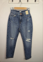 NWOT's River Island Mom Jeans - Girls 9 Years - Little Ones Preloved. Second Hand Children's & Preloved Baby, Kids, Girls & Boys Clothes. UK online