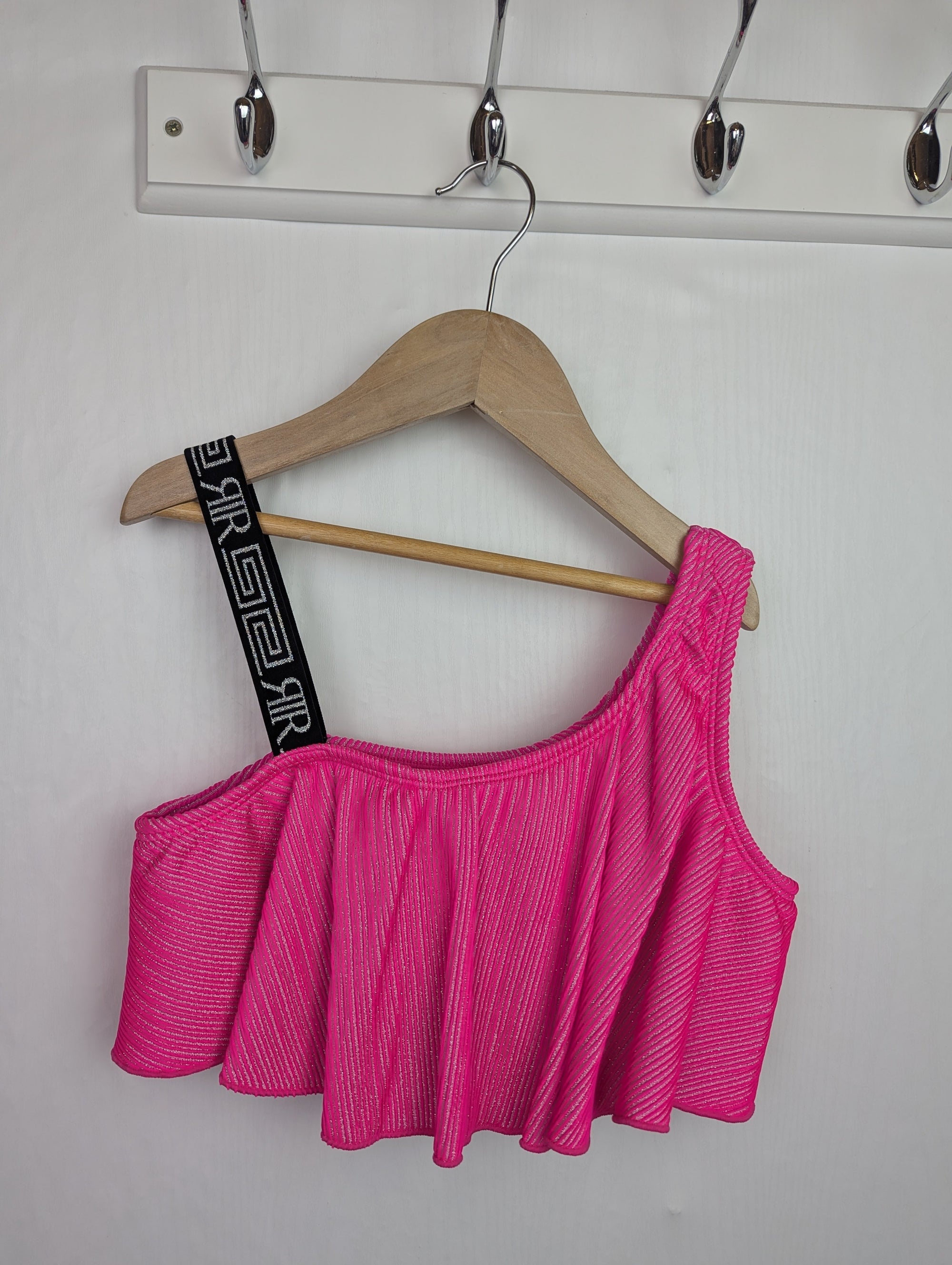 NWOT's River Island Pink Bikini Top - Girls 11 - 12 Years - Little Ones Preloved. Second Hand Children's & Preloved Baby, Kids, Girls & Boys Clothes. UK online