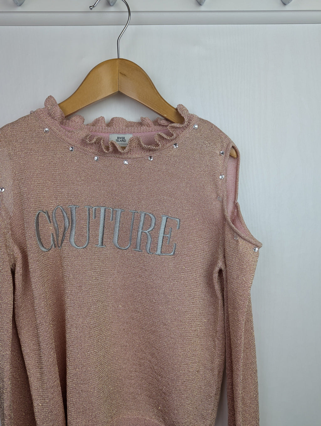 NWOT's River Island Pink Gold Jumper - Girls 7 - 8 Years - Little Ones Preloved. Second Hand Children's & Preloved Baby, Kids, Girls & Boys Clothes. UK online