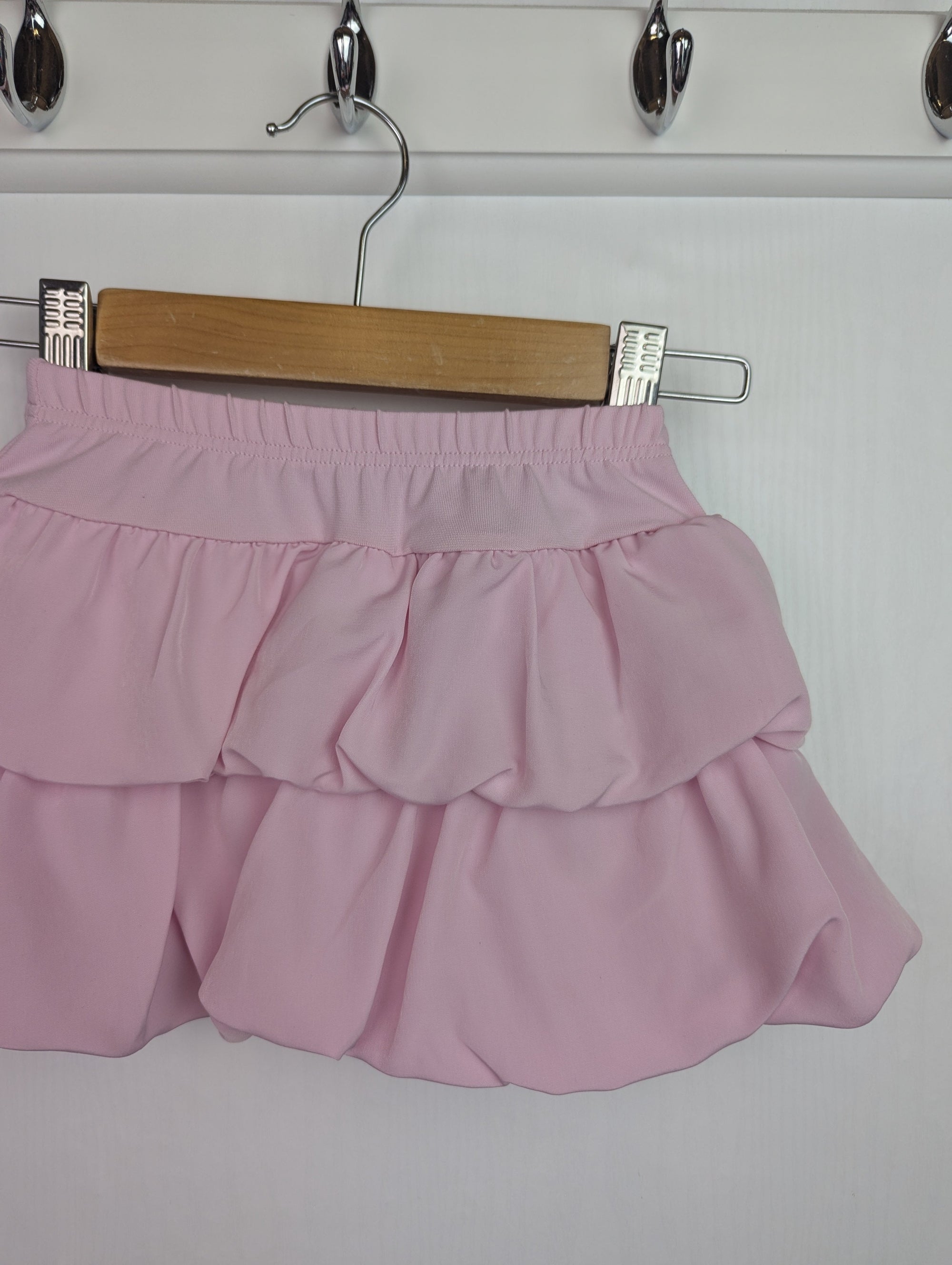 NWOT's River Island Pink Skirt - Girls 6 - 9 Months - Little Ones Preloved. Second Hand Children's & Preloved Baby, Kids, Girls & Boys Clothes. UK online