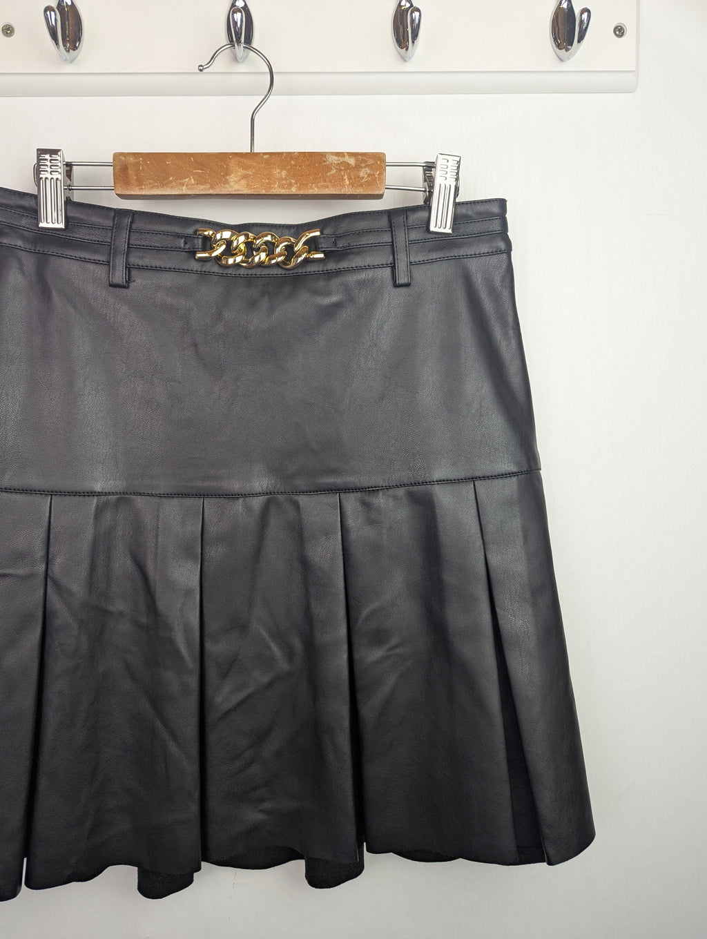 NWOT's River Island Pleather Skirt - Girls 9 - 10 Years - Little Ones Preloved. Second Hand Children's & Preloved Baby, Kids, Girls & Boys Clothes. UK online