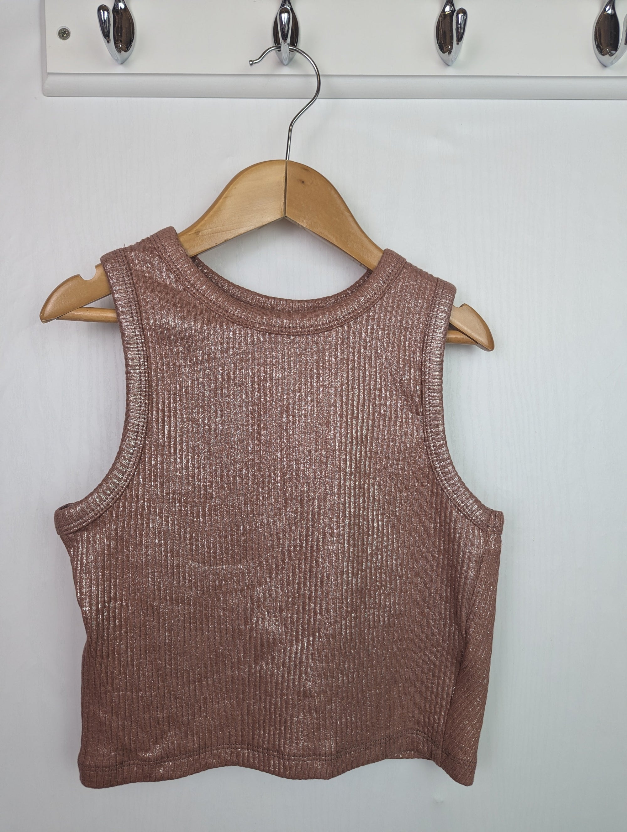 NWOT's River Island Ribbed Crop Top - Girls 9 - 10 Years - Little Ones Preloved. Second Hand Children's & Preloved Baby, Kids, Girls & Boys Clothes. UK online