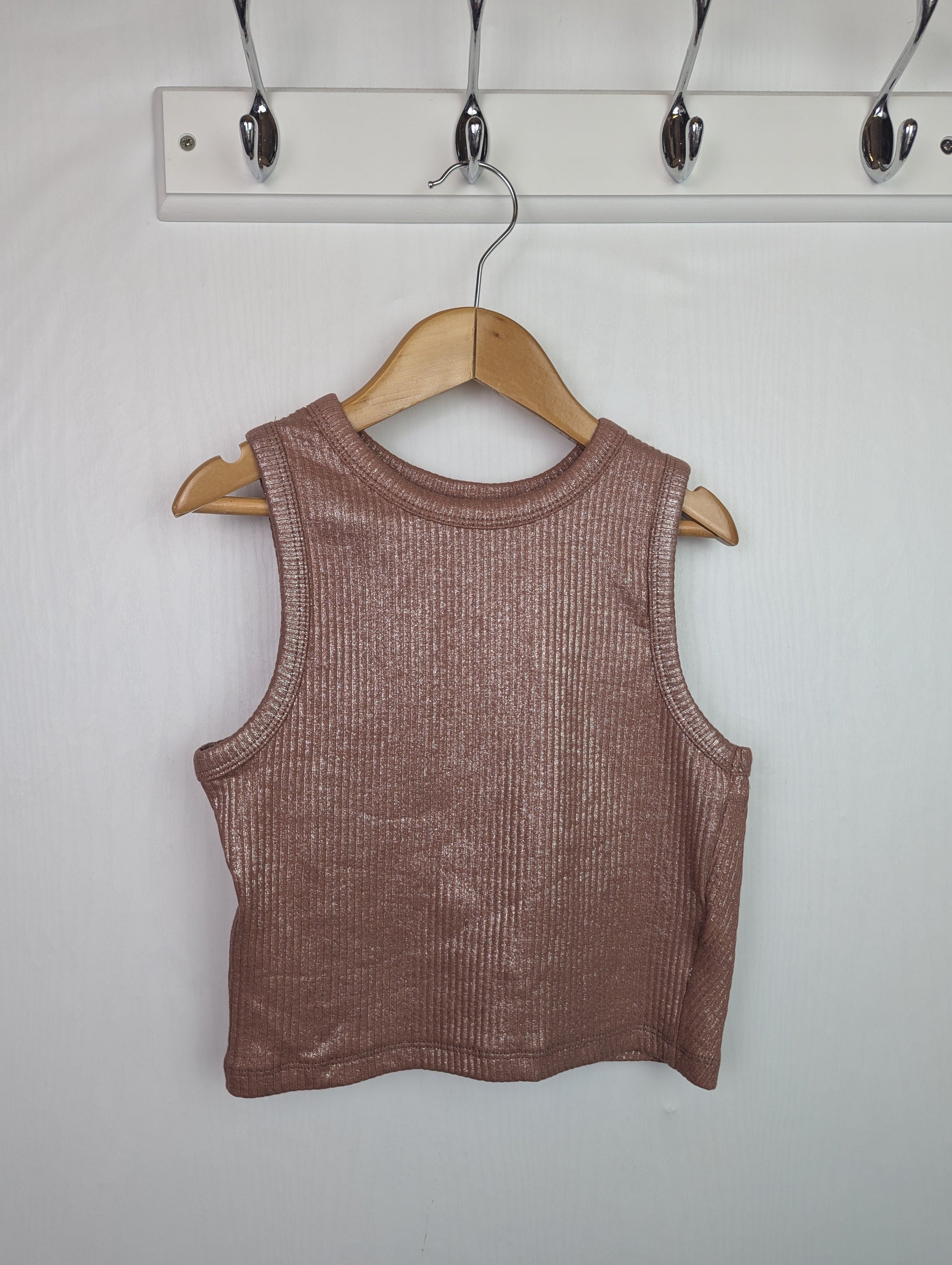 NWOT's River Island Ribbed Crop Top - Girls 9 - 10 Years - Little Ones Preloved. Second Hand Children's & Preloved Baby, Kids, Girls & Boys Clothes. UK online