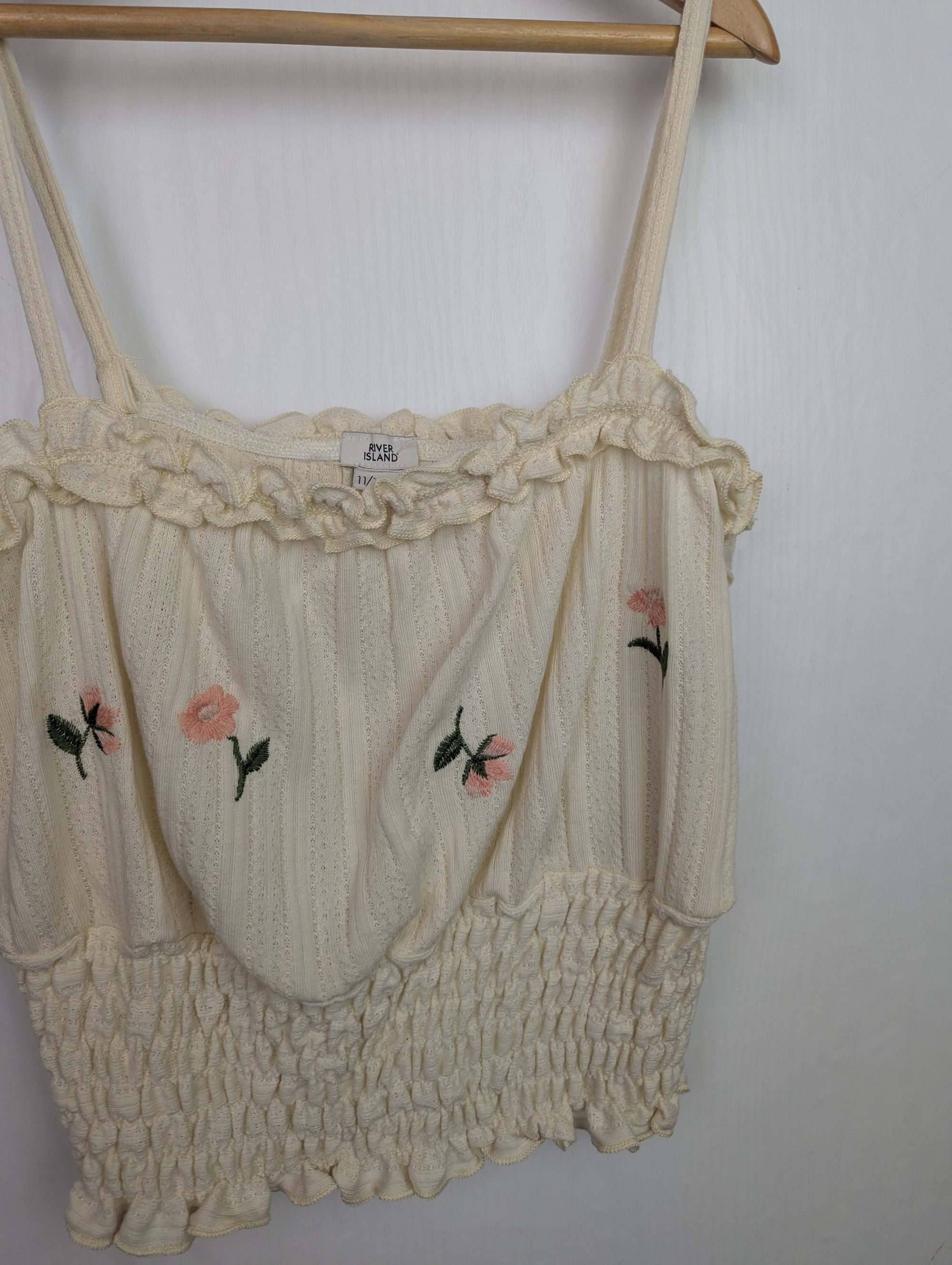 NWOT's River Island Ruched Floral Top - Girls 11 - 12 Years - Little Ones Preloved. Second Hand Children's & Preloved Baby, Kids, Girls & Boys Clothes. UK online