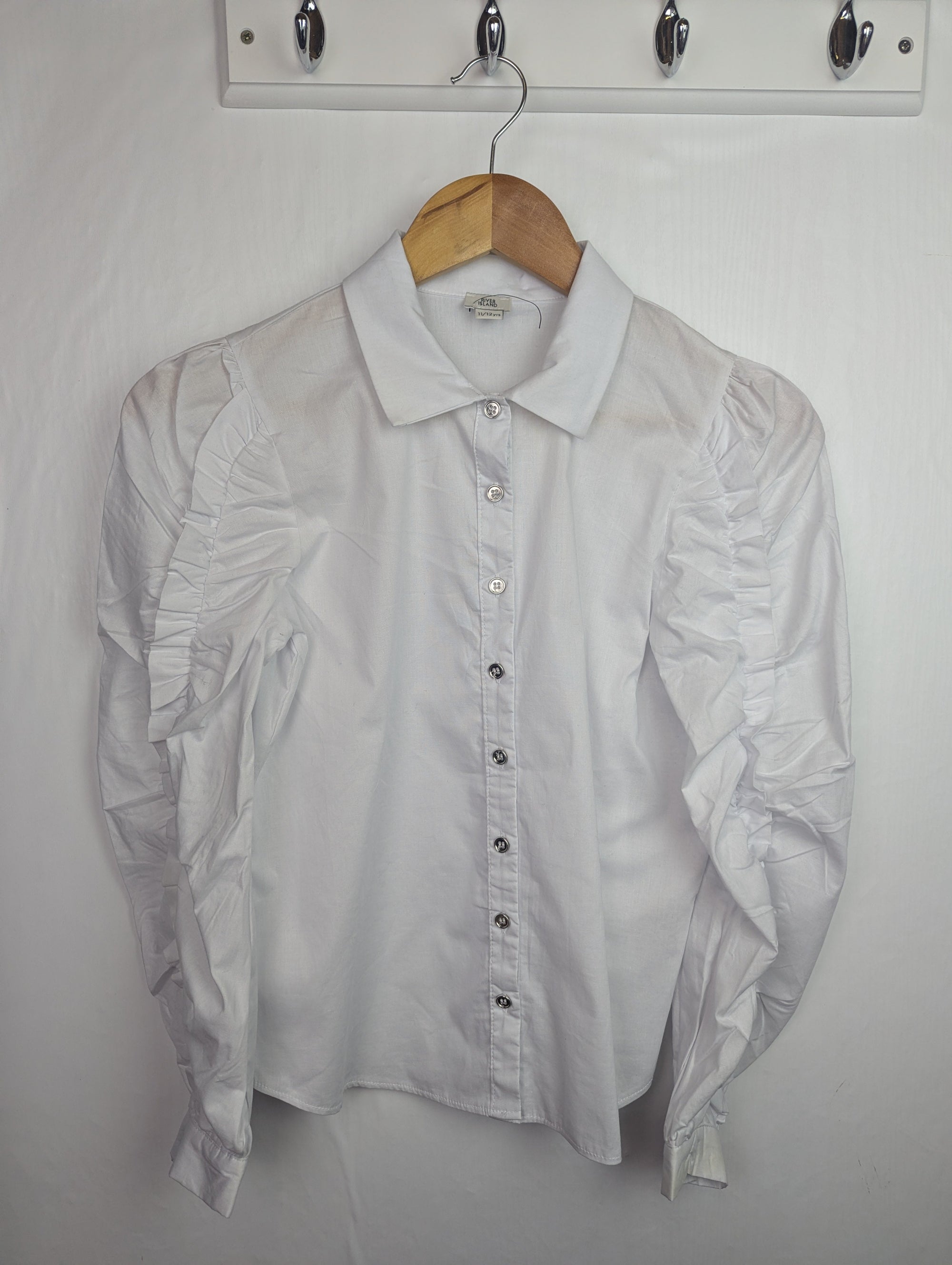 NWOT's River Island Ruffle Sleeve Shirt - Girls 11 - 12 Years - Little Ones Preloved. Second Hand Children's & Preloved Baby, Kids, Girls & Boys Clothes. UK online
