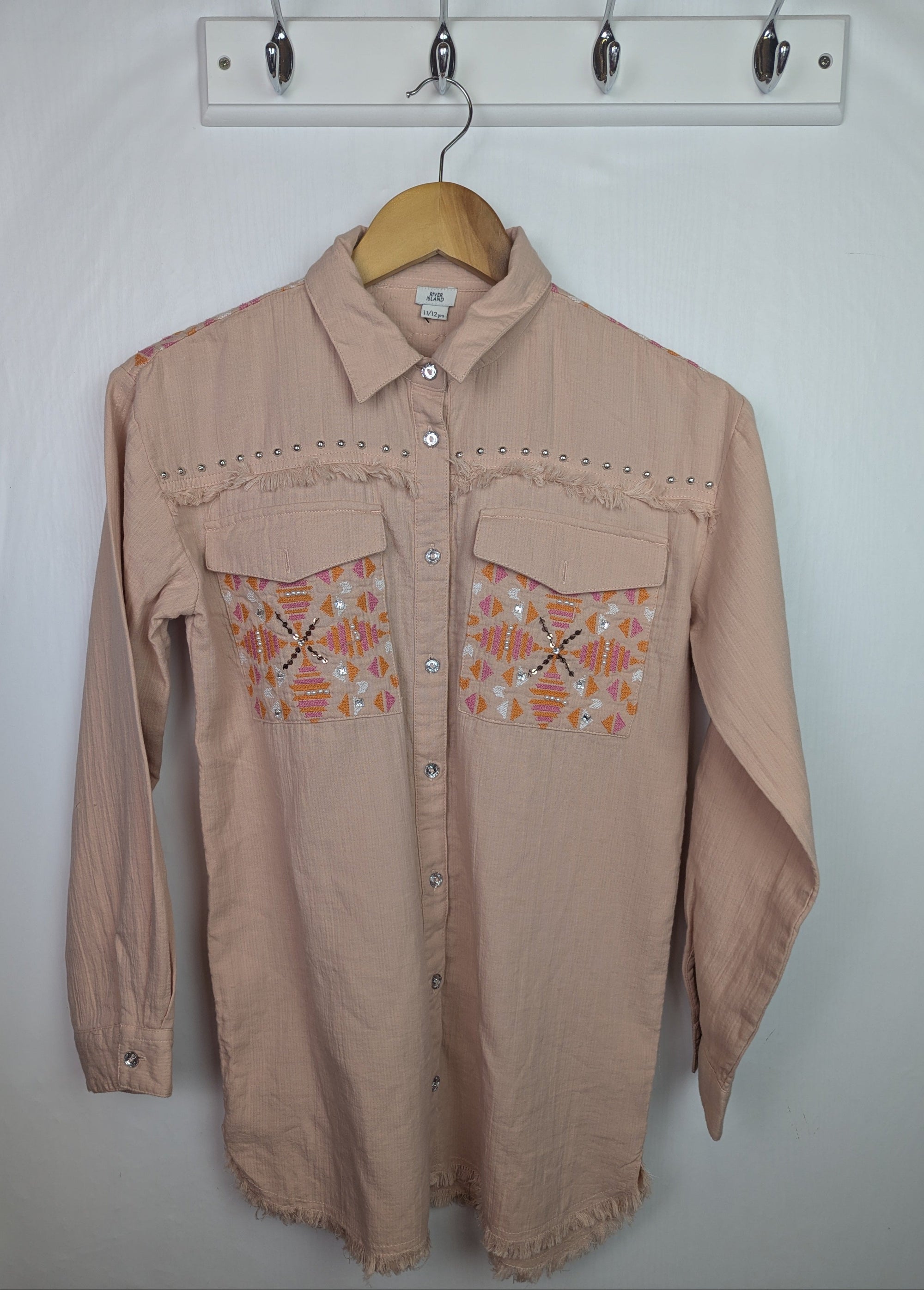 NWOT's River Island Sequin Shirt - Girls 11 - 12 Years - Little Ones Preloved. Second Hand Children's & Preloved Baby, Kids, Girls & Boys Clothes. UK online