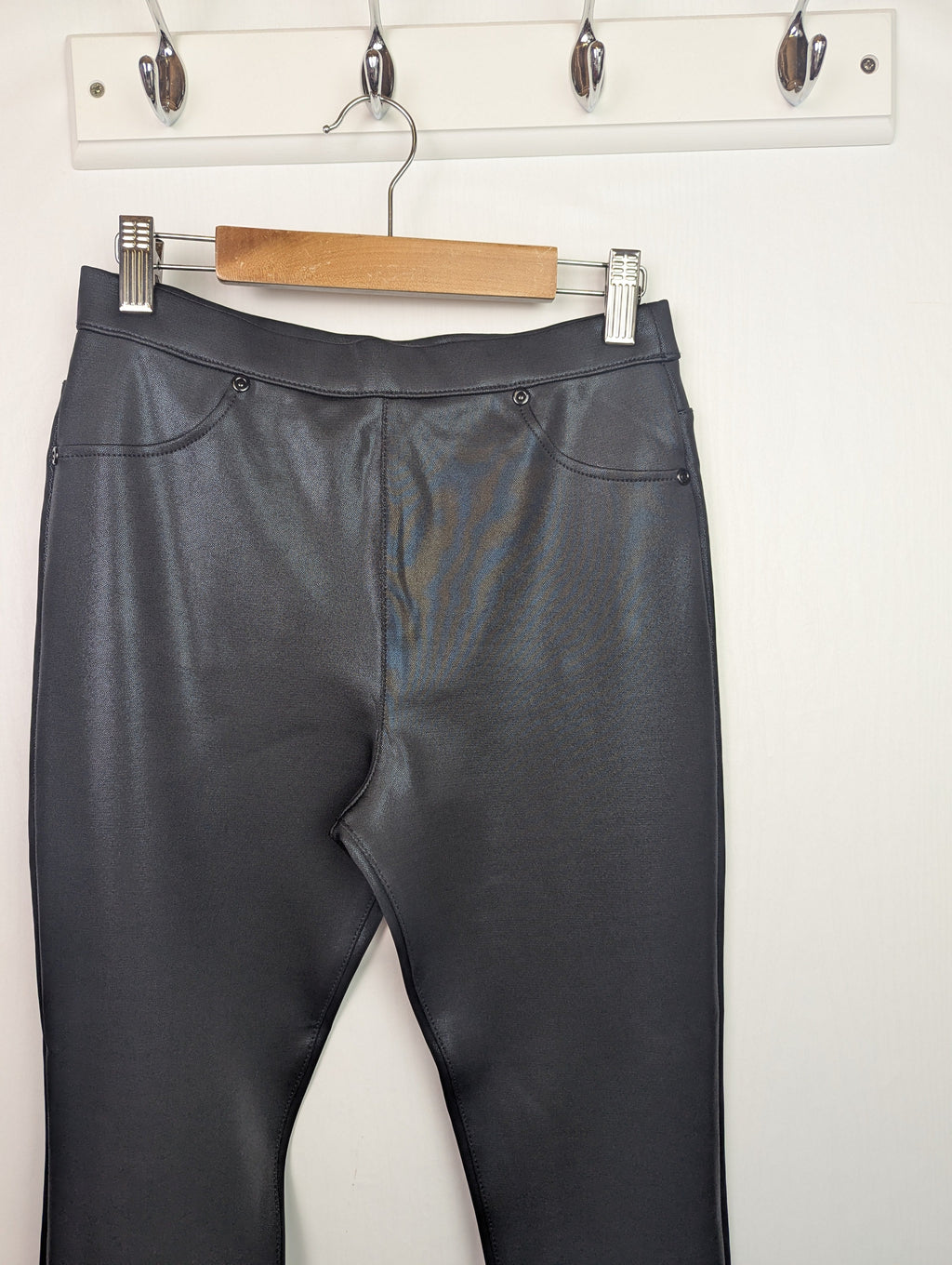 NWOT's River Island Shiny Leggings - Girls 11 - 12 Years - Little Ones Preloved. Second Hand Children's & Preloved Baby, Kids, Girls & Boys Clothes. UK online