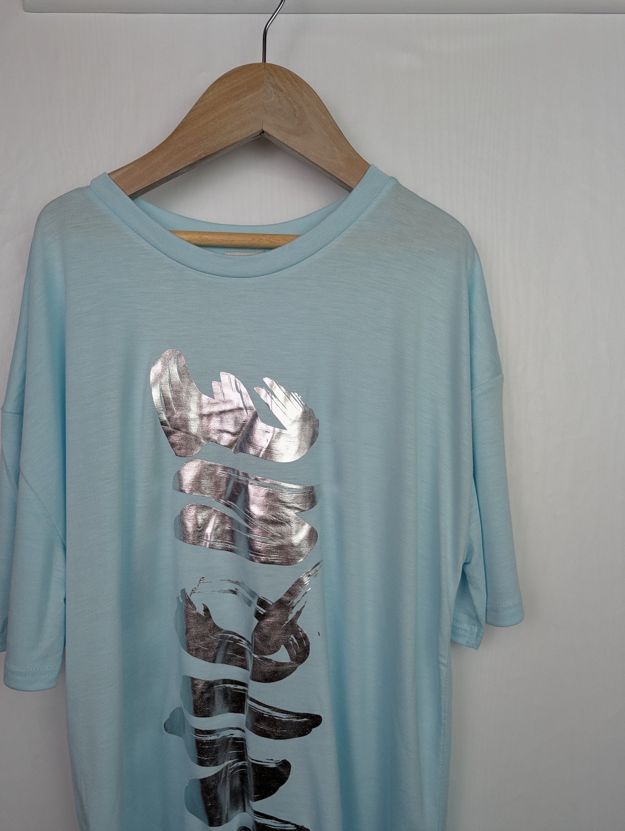 NWOT's River Island 'Unique' Top - Girls 9 - 10 Years - Little Ones Preloved. Second Hand Children's & Preloved Baby, Kids, Girls & Boys Clothes. UK online