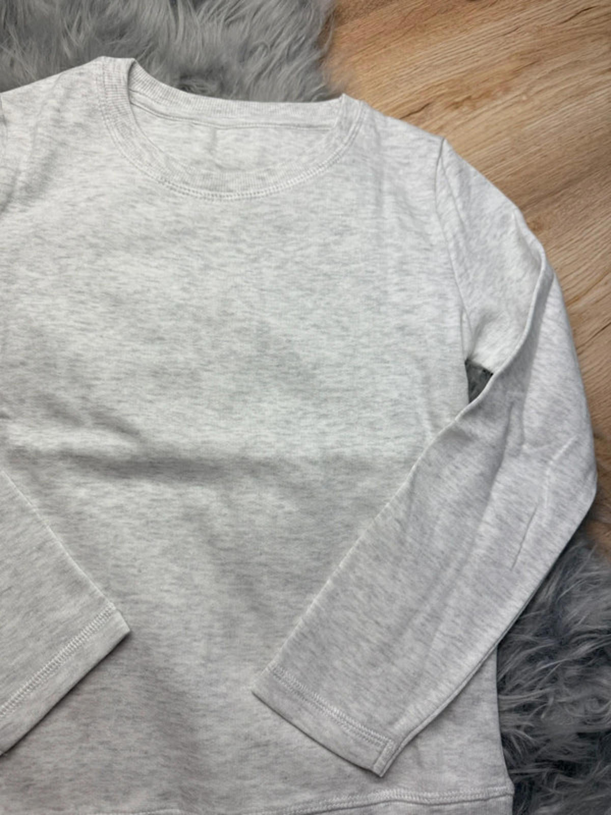 Nwot’s TV Mania Round Neck Jumper - Boys 8 Years - Little Ones Preloved. Second Hand Children's & Preloved Baby, Kids, Girls & Boys Clothes. UK online
