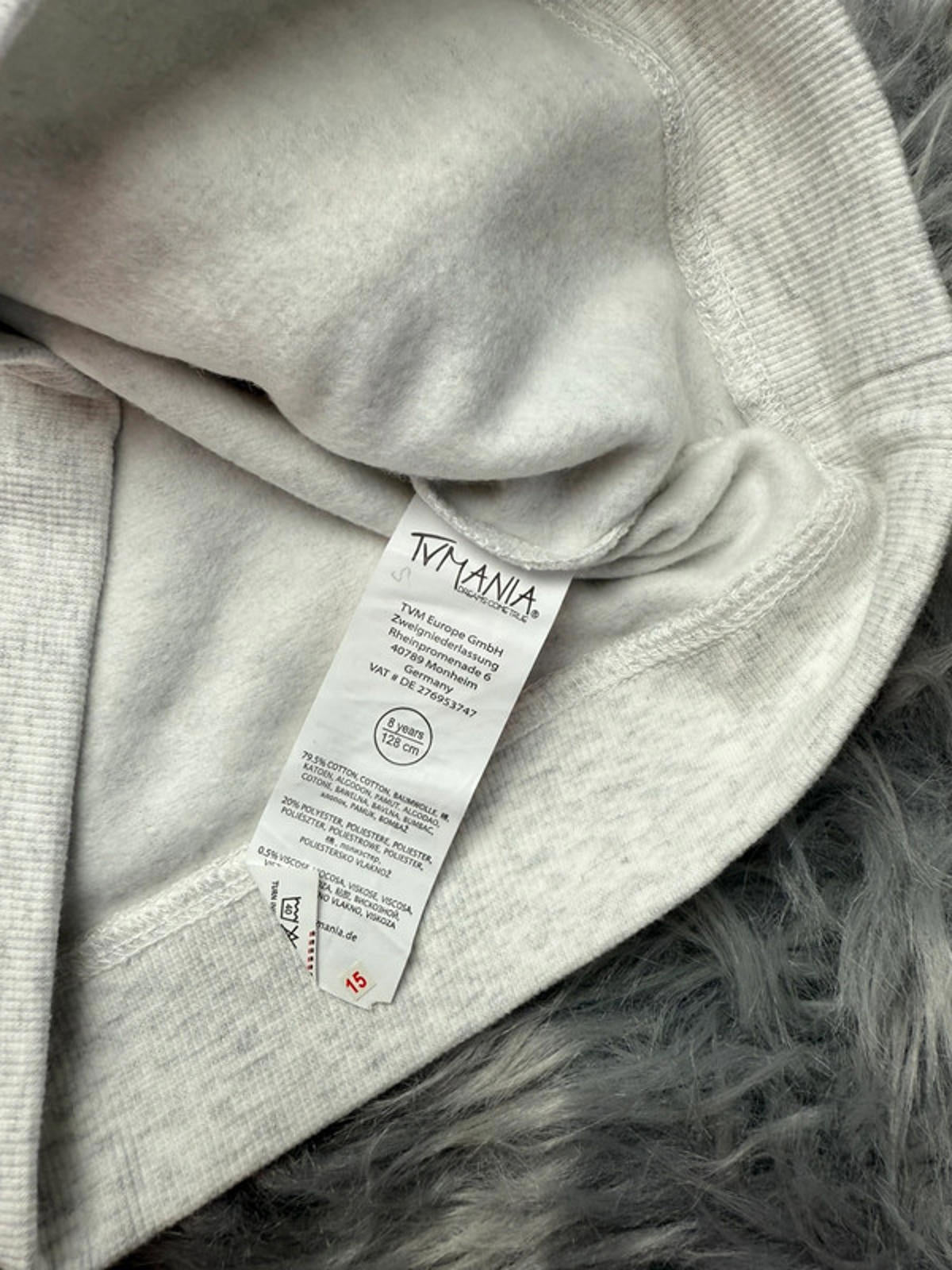Nwot’s TV Mania Round Neck Jumper - Boys 8 Years - Little Ones Preloved. Second Hand Children's & Preloved Baby, Kids, Girls & Boys Clothes. UK online