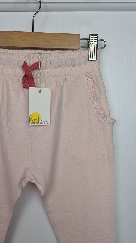 NWT's Boden Pink Eyelet Pocket Trousers - Girls 3-4 Years Little Ones Preloved Used, Preloved, Preworn & Second Hand Baby, Kids & Children's Clothing UK Online. Cheap affordable. Brands including Next, Joules, Nutmeg Morrisons, TU, F&F, H&M.