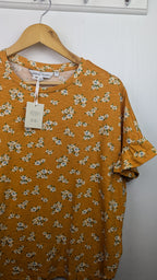 NWT's Capsule Mustard Floral Top - Ladies Size 12 - Little Ones Preloved. Second Hand Children's & Preloved Baby, Kids, Girls & Boys Clothes. UK online