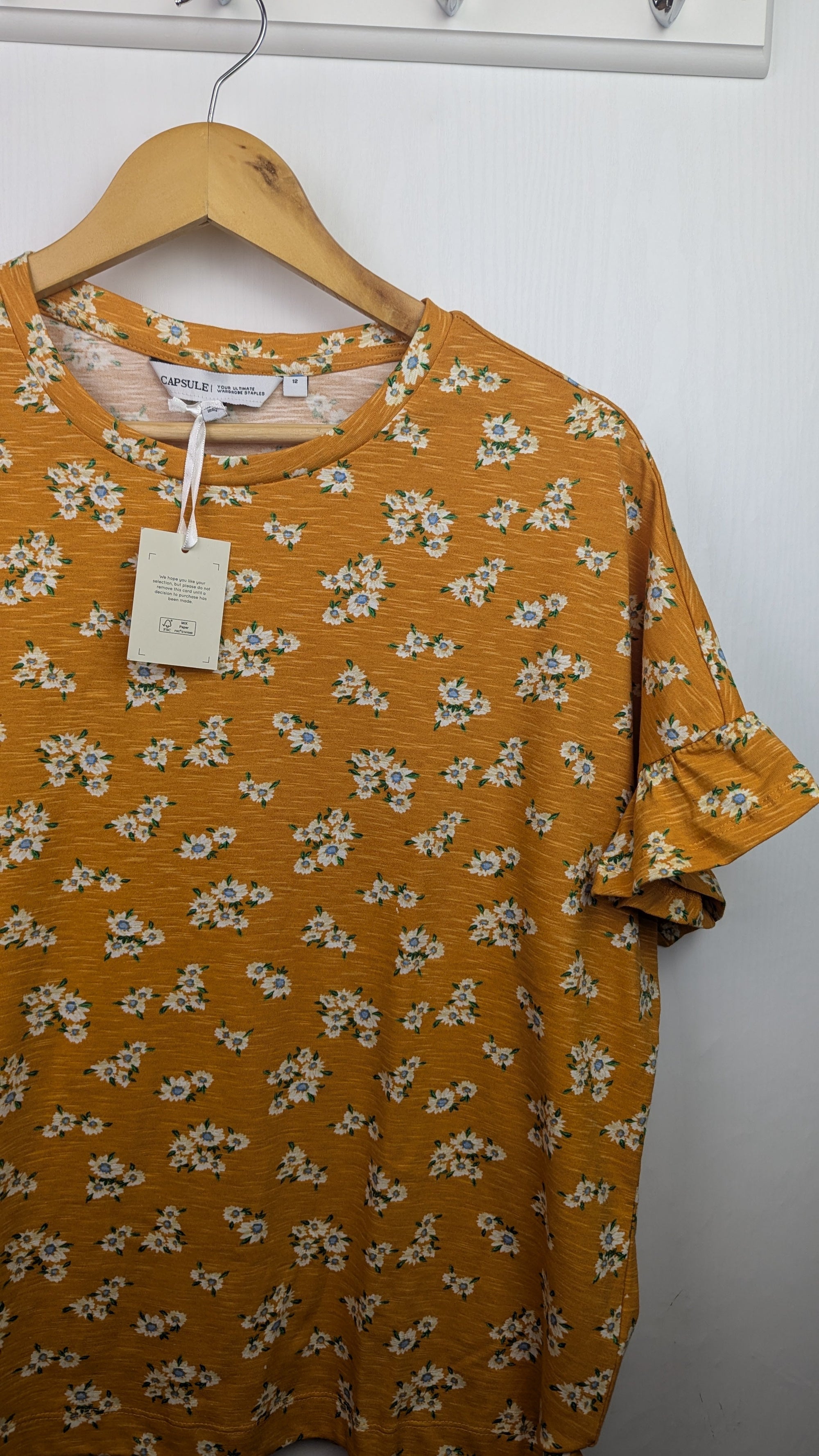 NWT's Capsule Mustard Floral Top - Ladies Size 12 - Little Ones Preloved. Second Hand Children's & Preloved Baby, Kids, Girls & Boys Clothes. UK online