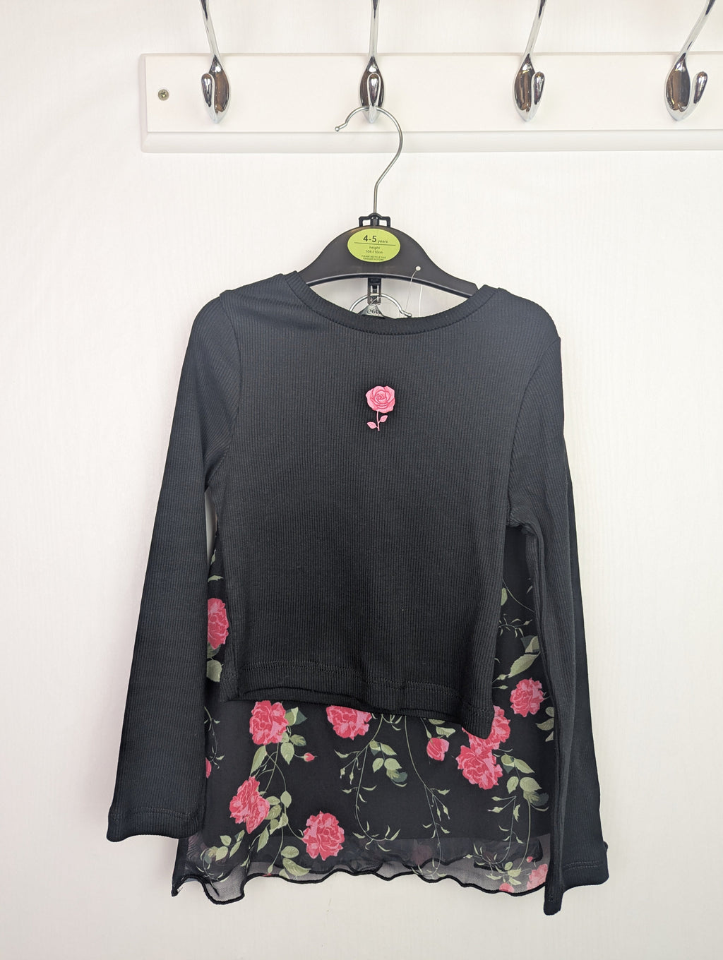 NWT's George Floral Top & Skirt Outfit - Girls 4 - 5 Years - Little Ones Preloved. Second Hand Children's & Preloved Baby, Kids, Girls & Boys Clothes. UK online