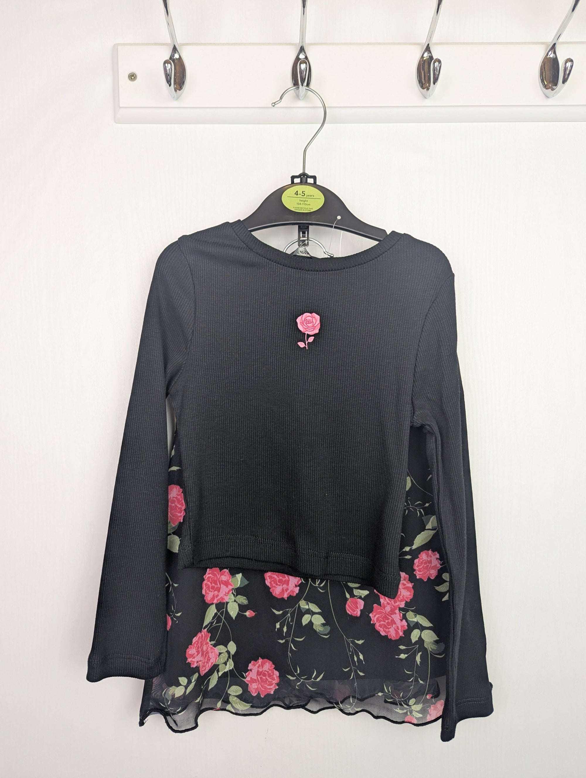 NWT's George Floral Top & Skirt Outfit - Girls 4 - 5 Years - Little Ones Preloved. Second Hand Children's & Preloved Baby, Kids, Girls & Boys Clothes. UK online