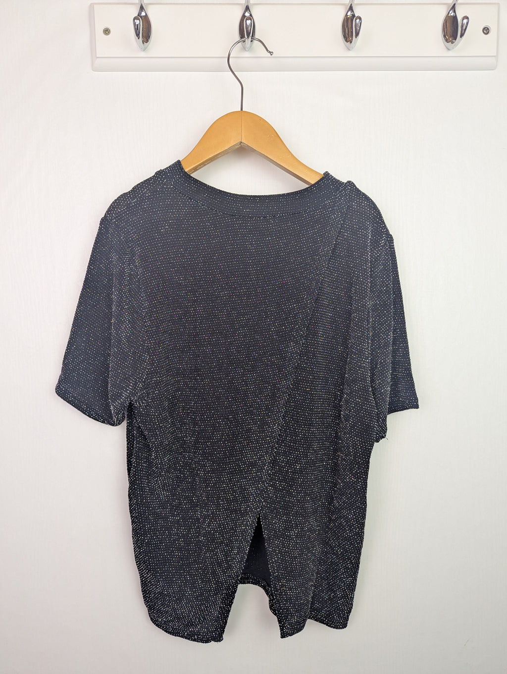 NWT's Matalan Black Top - Girls 12 Years - Little Ones Preloved. Second Hand Children's & Preloved Baby, Kids, Girls & Boys Clothes. UK online