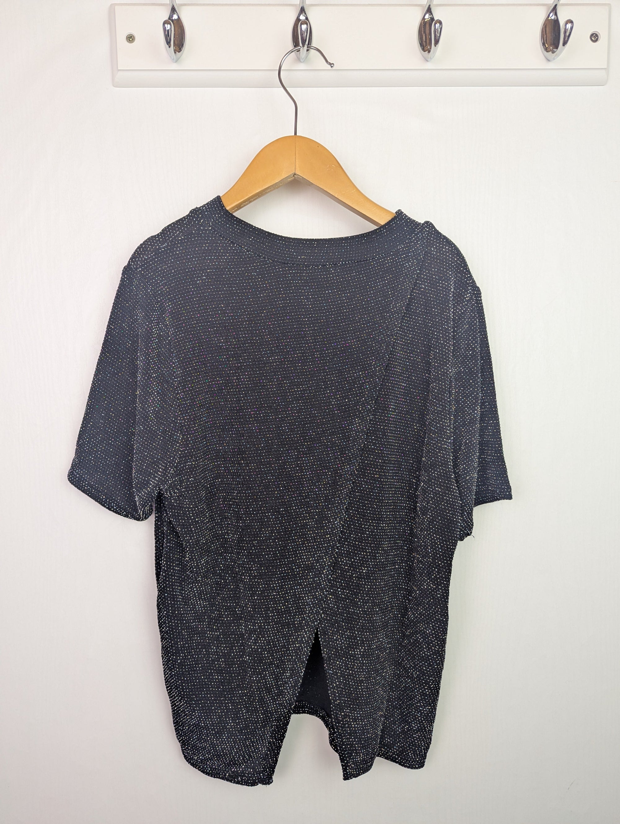 NWT's Matalan Black Top - Girls 12 Years - Little Ones Preloved. Second Hand Children's & Preloved Baby, Kids, Girls & Boys Clothes. UK online