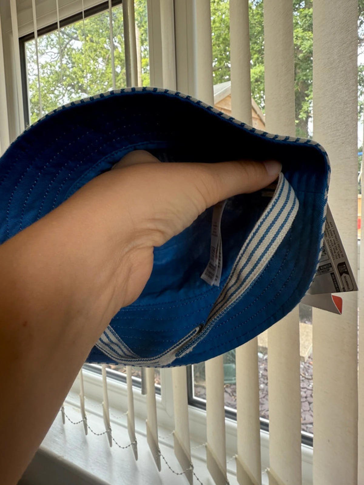NWT’s M&S Blue Striped Summer Hat - Boys 3 - 6 Months - Little Ones Preloved. Second Hand Children's & Preloved Baby, Kids, Girls & Boys Clothes. UK online