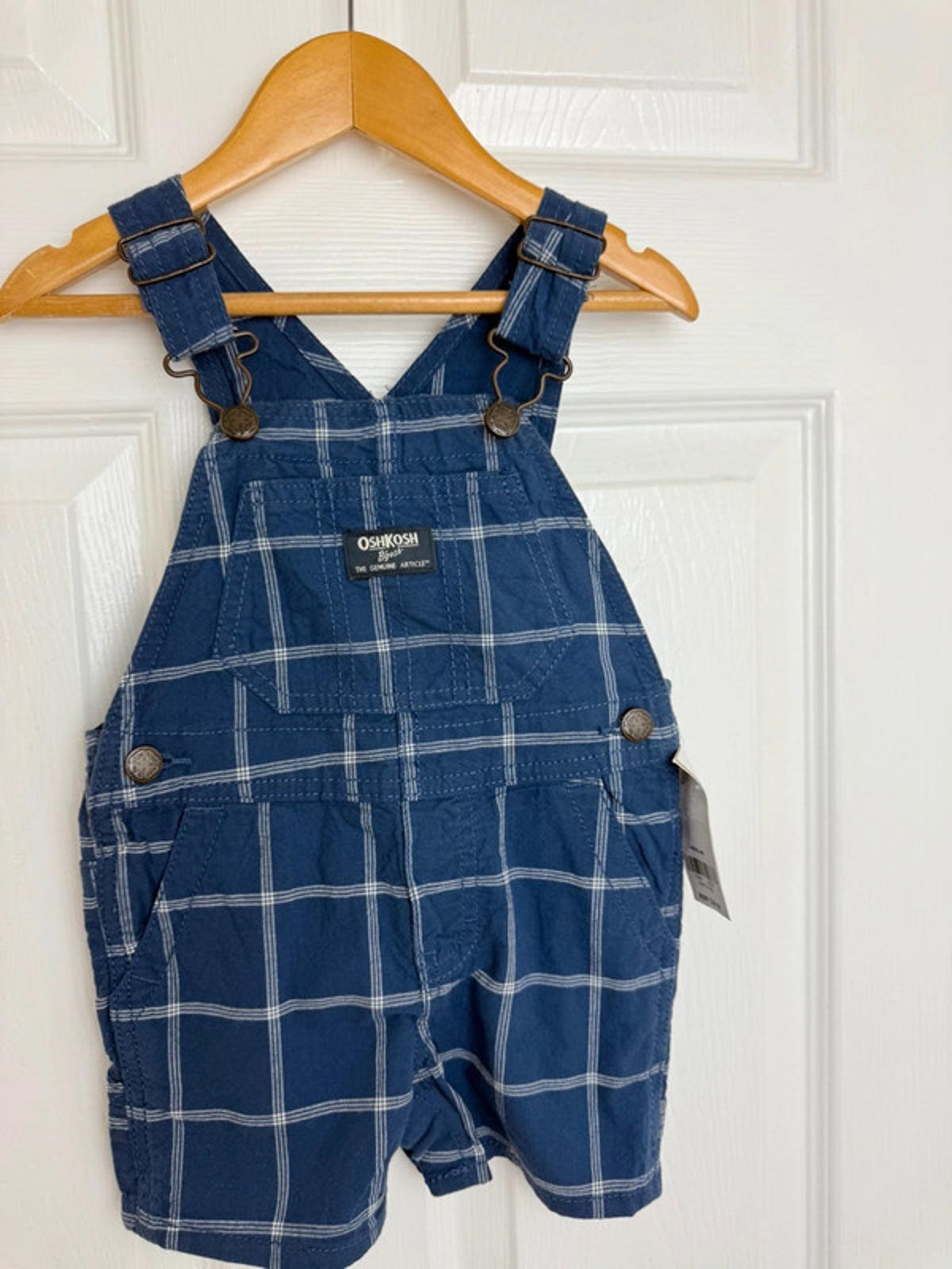 NWT’s Oshkosh Dungarees - Boys 12 Months - Little Ones Preloved. Second Hand Children's & Preloved Baby, Kids, Girls & Boys Clothes. UK online