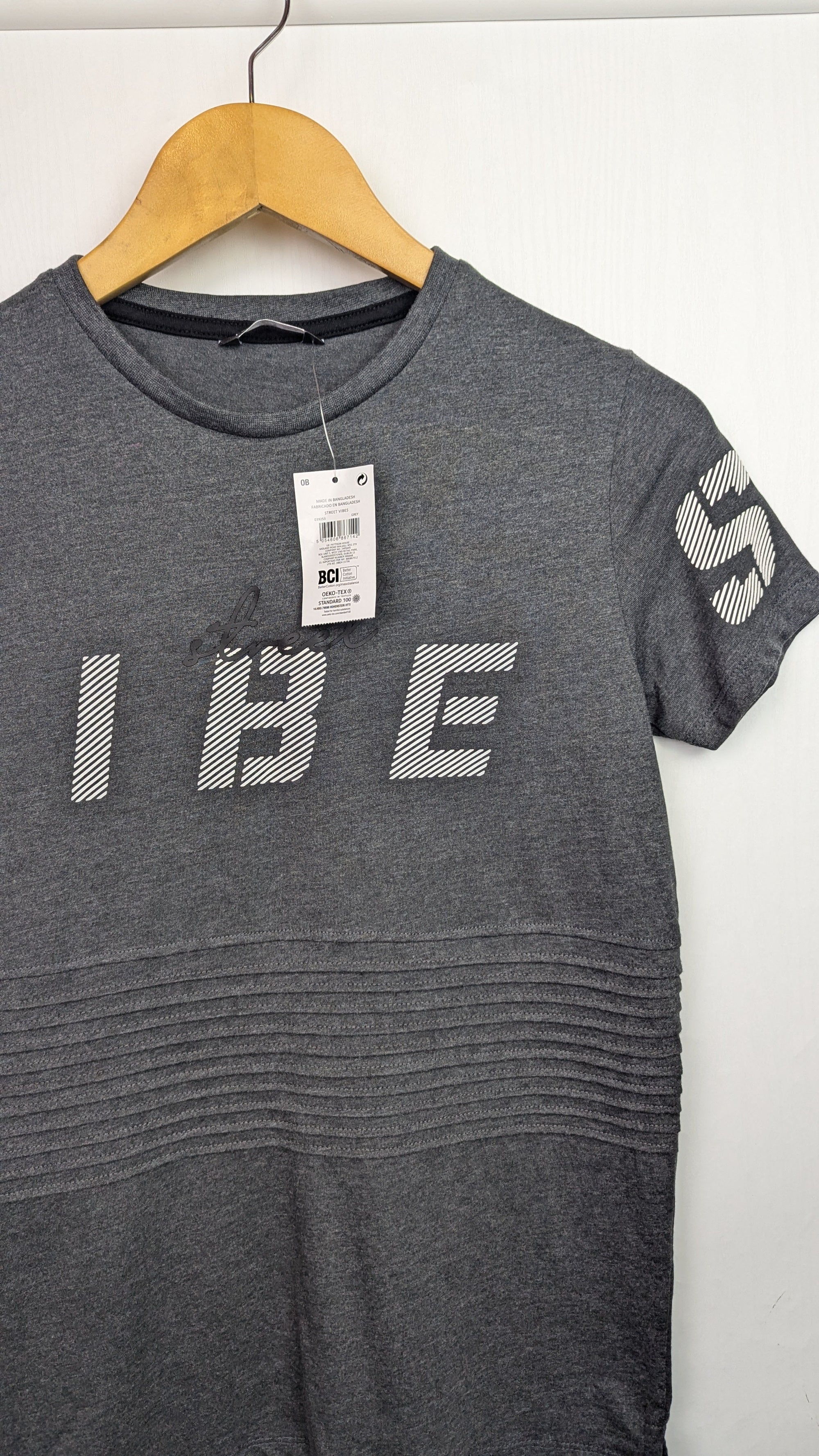 NWT's Pep & Co Grey Top - Boys 12 - 13 Years - Little Ones Preloved. Second Hand Children's & Preloved Baby, Kids, Girls & Boys Clothes. UK online