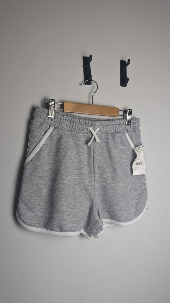 NWT's Pep & Co Grey & White Shorts - 12-13 Years Little Ones Preloved Used, Preloved, Preworn Baby, Girls & Boys Clothes. Kids & Children's second hand Clothing UK Online. Cheap affordable. Brands including Next, Joules, Nutmeg Morrisons, TU, F&F, H&M.