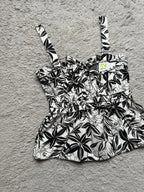 NWT’s Primark Black & White Peplum Floral Top - Ladies Size 12 - Little Ones Preloved. Second Hand Children's & Preloved Baby, Kids, Girls & Boys Clothes. UK online