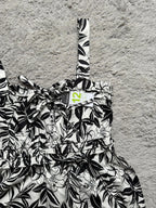 NWT’s Primark Black & White Peplum Floral Top - Ladies Size 12 - Little Ones Preloved. Second Hand Children's & Preloved Baby, Kids, Girls & Boys Clothes. UK online