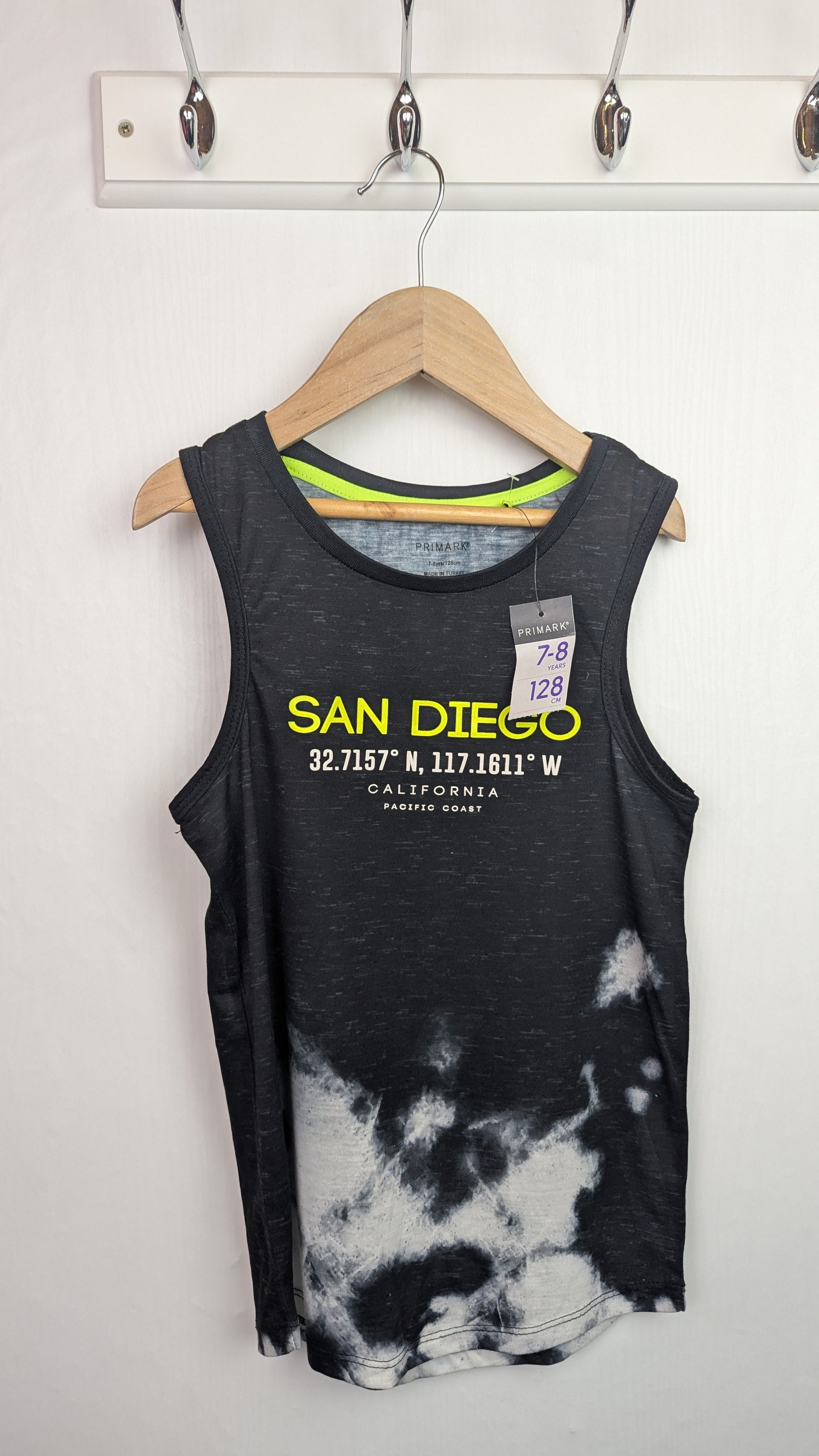 NWT's Primark Sleeveless Top - Boys 7 - 8 Years - Little Ones Preloved. Second Hand Children's & Preloved Baby, Kids, Girls & Boys Clothes. UK online