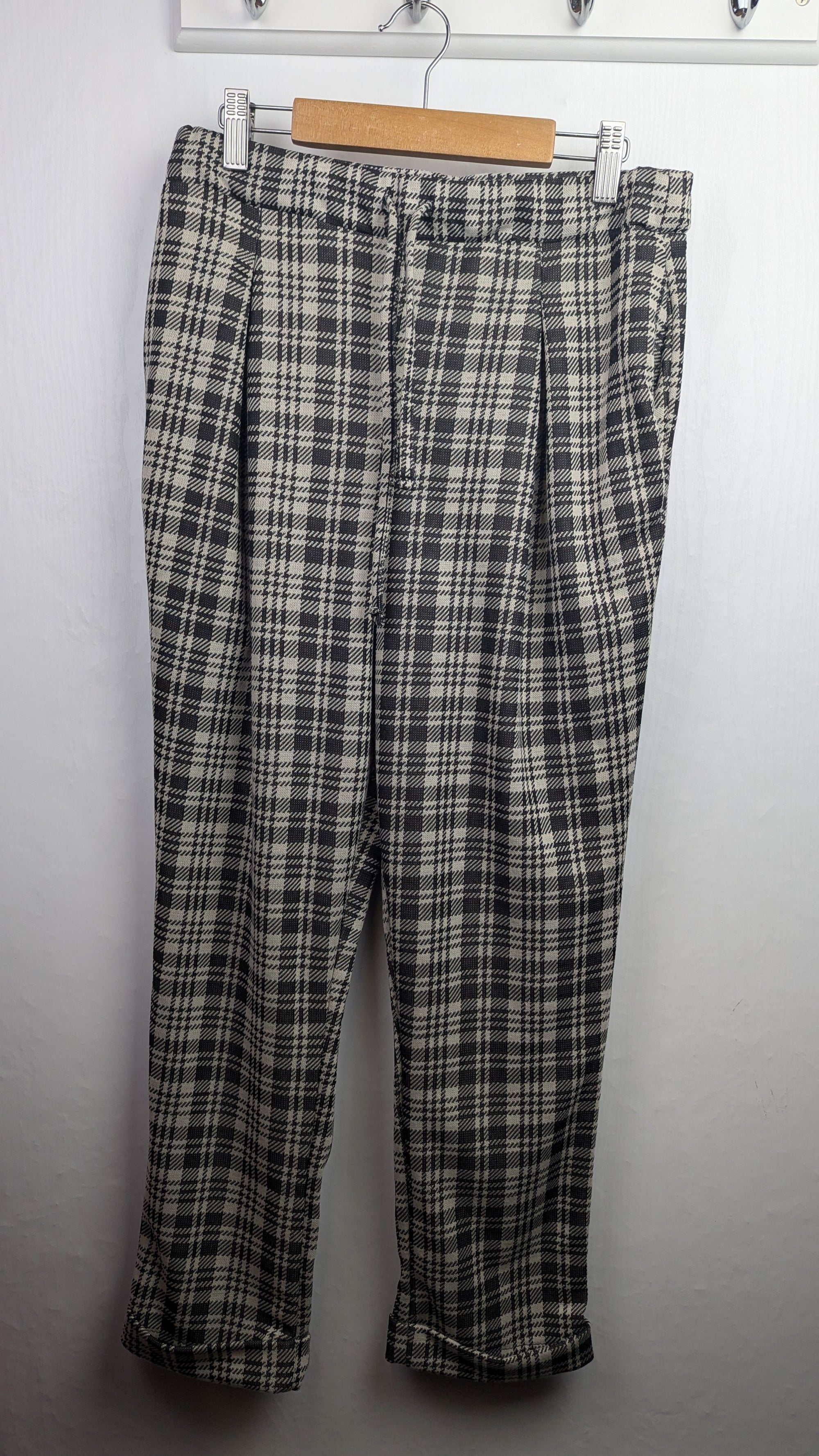 NWT's Simply Be Plaid Trousers - Ladies Size 10 - Little Ones Preloved. Second Hand Children's & Preloved Baby, Kids, Girls & Boys Clothes. UK online