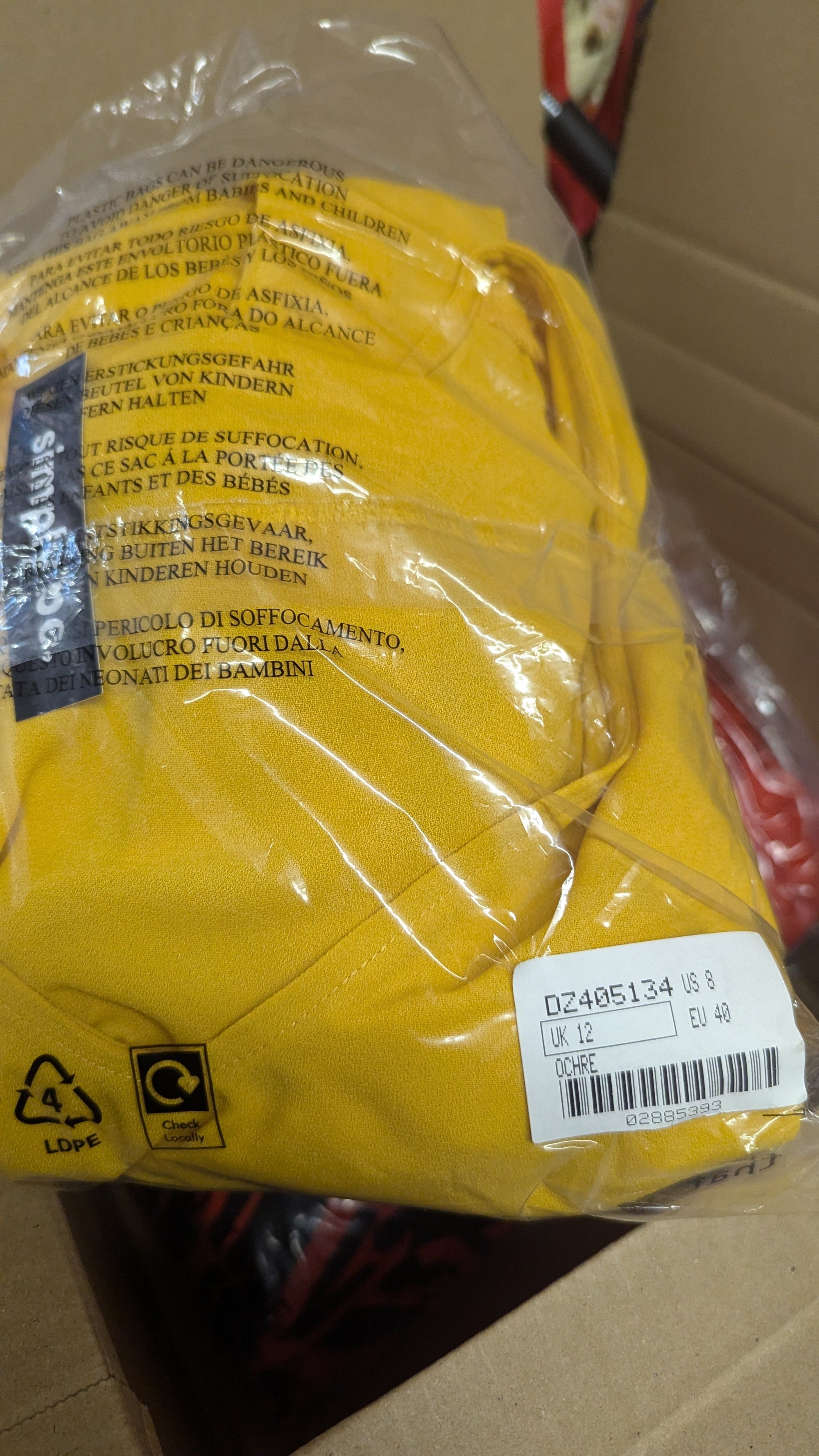 NWT's Simply Be Yellow Blouse & Scarf - Ladies Size 12 - Little Ones Preloved. Second Hand Children's & Preloved Baby, Kids, Girls & Boys Clothes. UK online