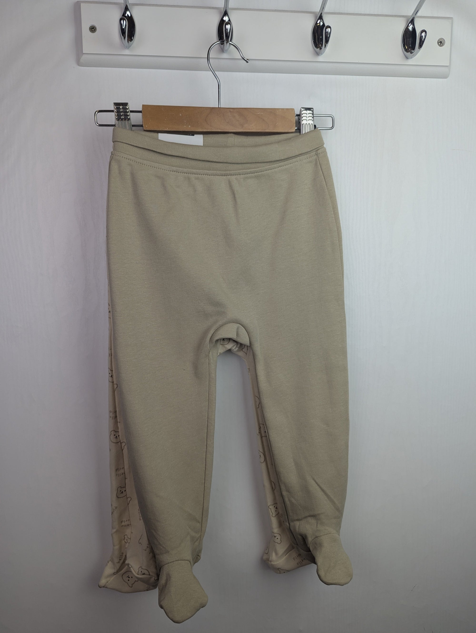 NWT's So Cute Footed Leggings - Unisex 12 - 18 Months - Little Ones Preloved. Second Hand Children's & Preloved Baby, Kids, Girls & Boys Clothes. UK online