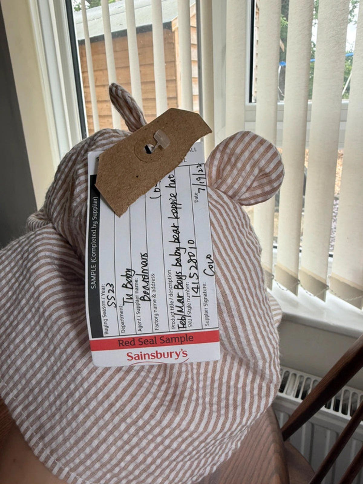 NWT’s TU Sainsbury’s Bear Hat - 0 - 3 Months - Little Ones Preloved. Second Hand Children's & Preloved Baby, Kids, Girls & Boys Clothes. UK online