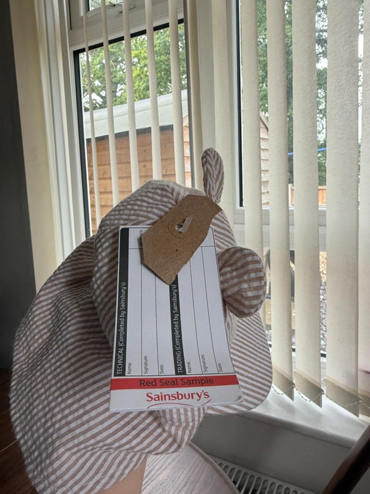 NWT’s TU Sainsbury’s Bear Hat - 0 - 3 Months - Little Ones Preloved. Second Hand Children's & Preloved Baby, Kids, Girls & Boys Clothes. UK online